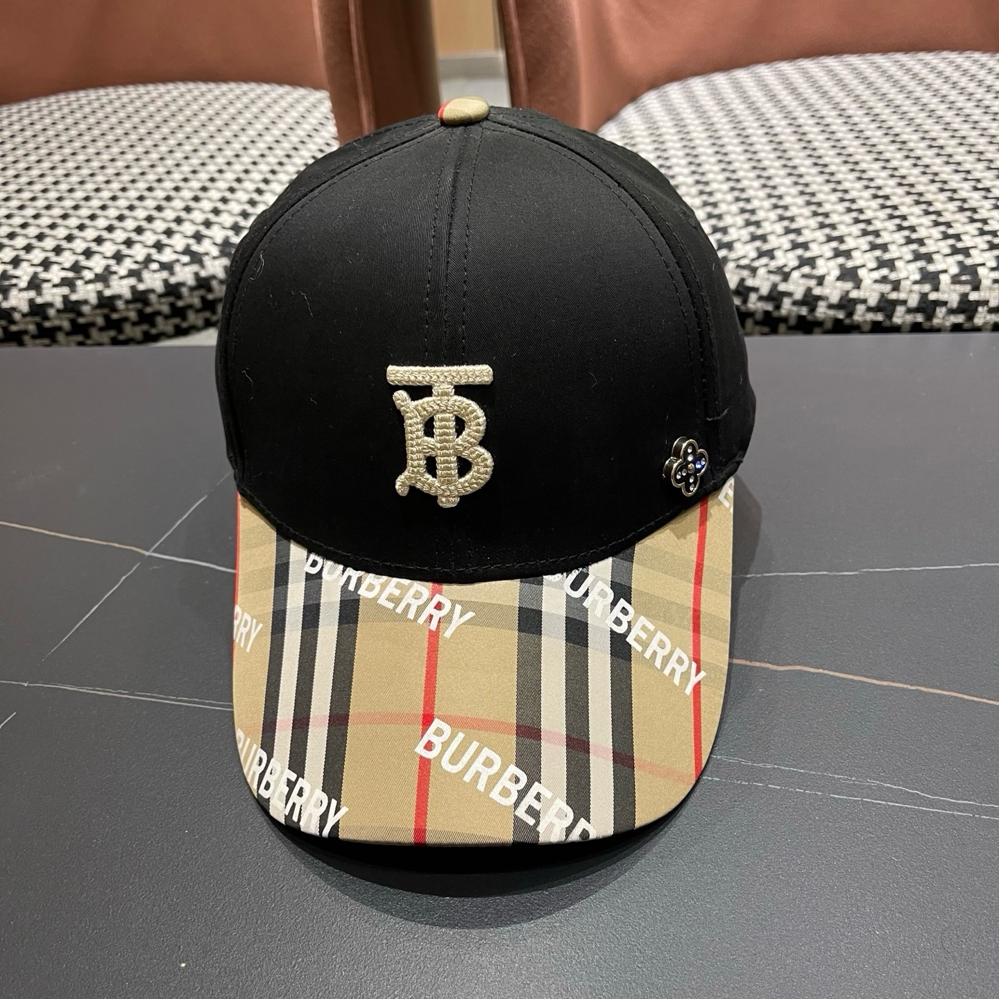 Burberry hat
