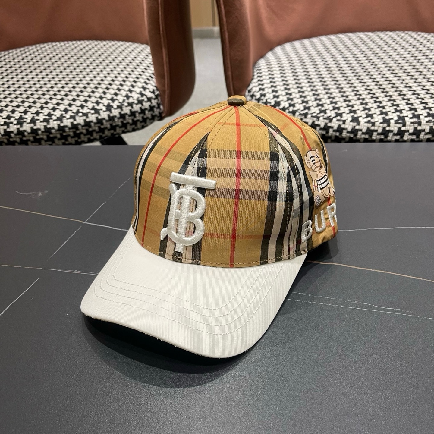 Burberry hat