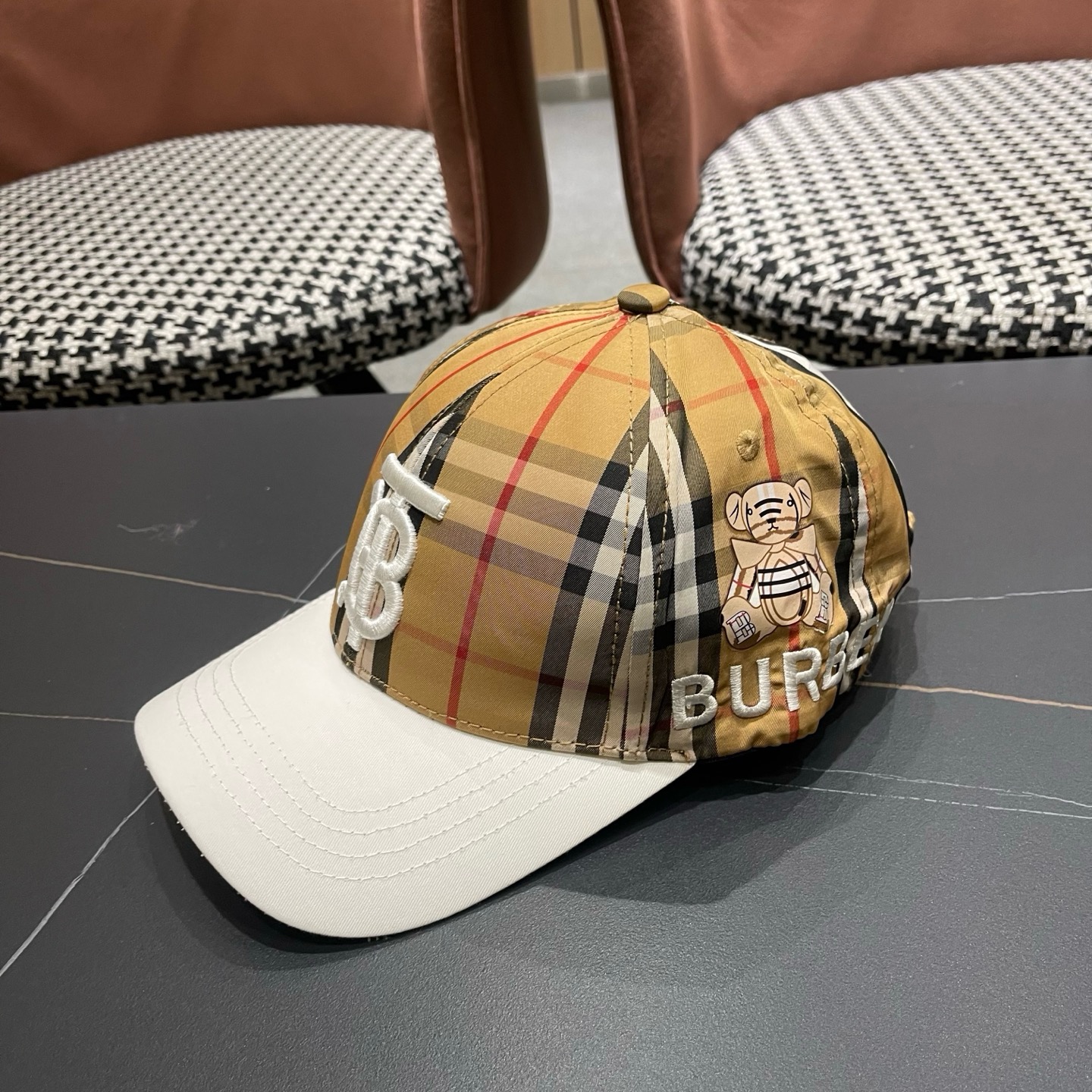 Burberry hat