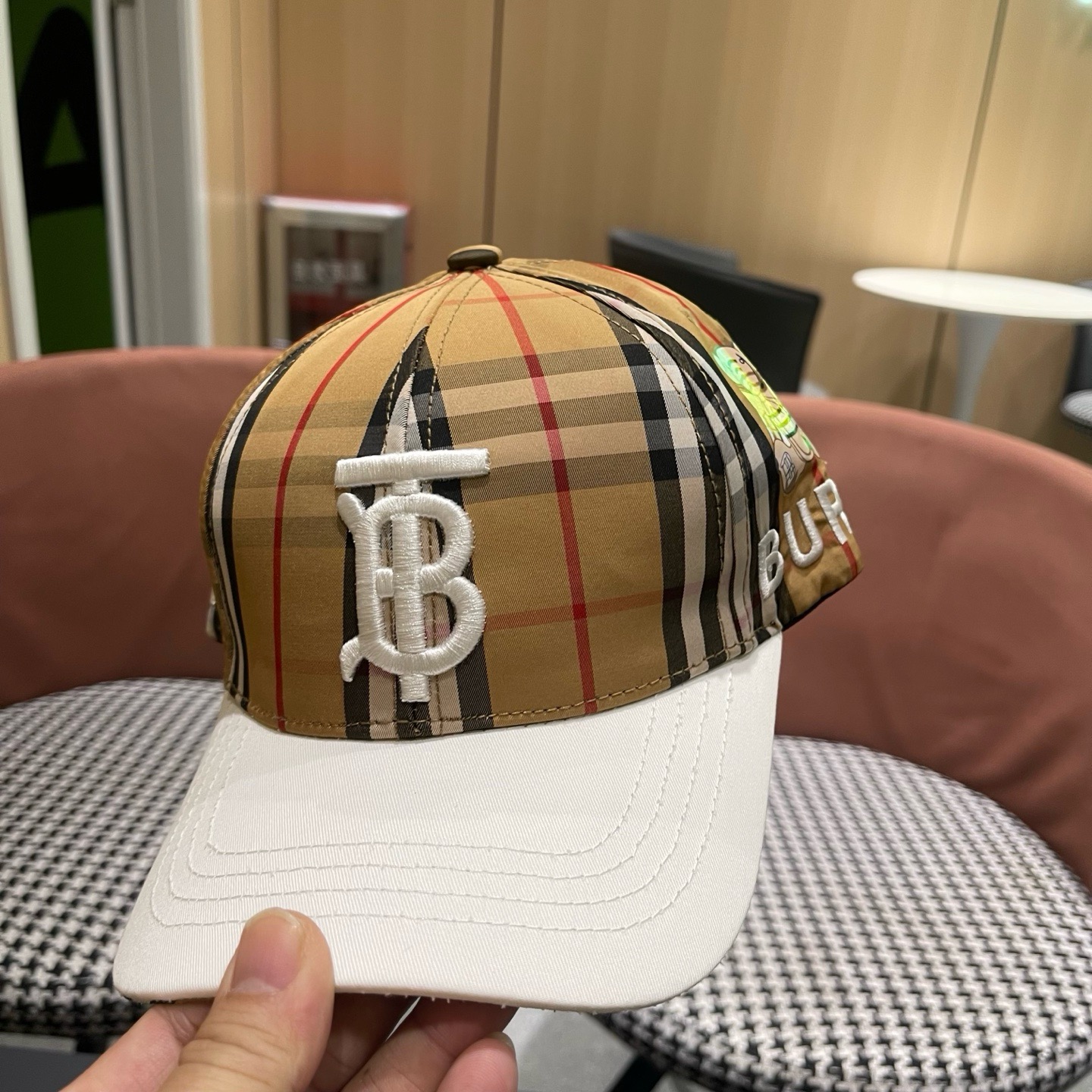 Burberry hat