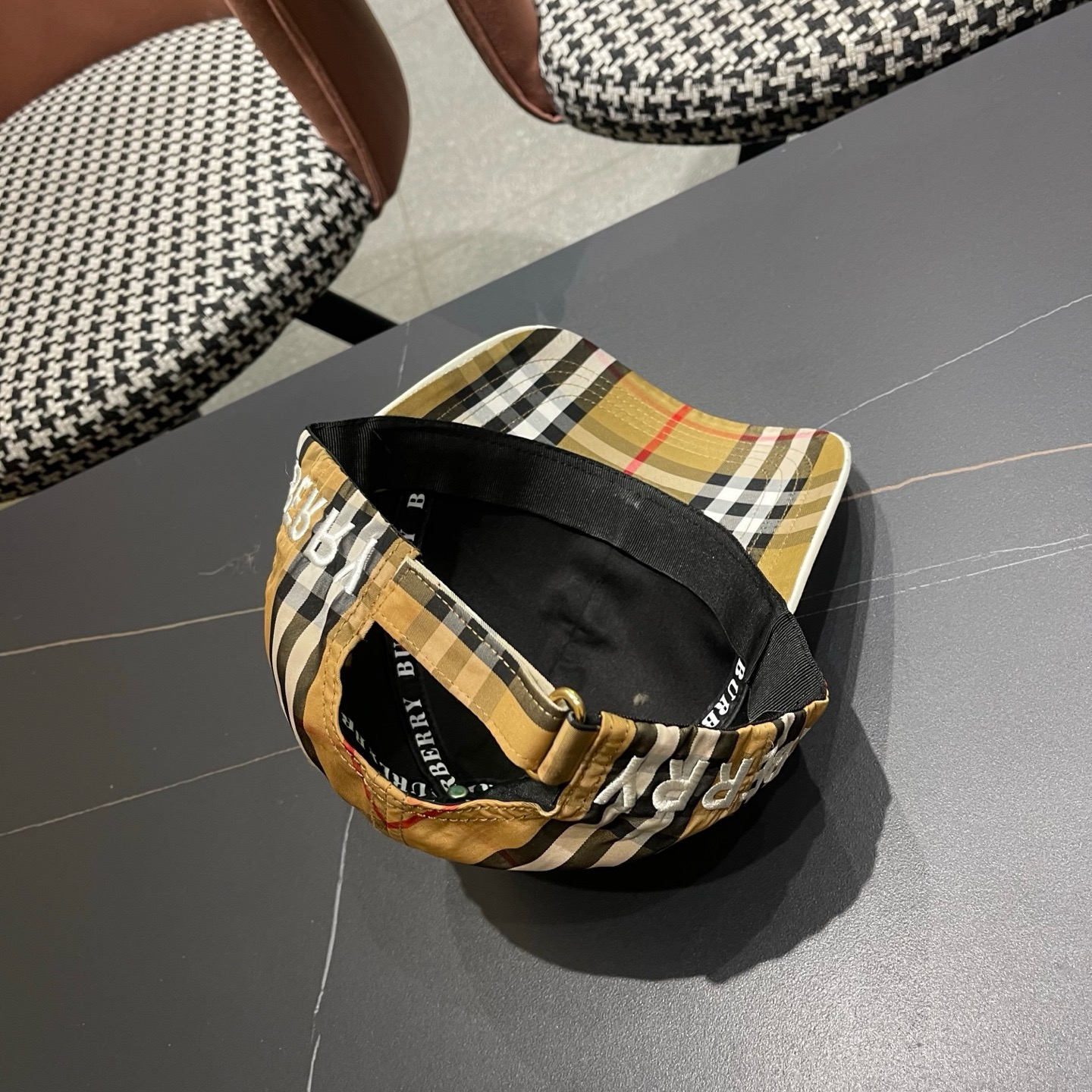 Burberry hat