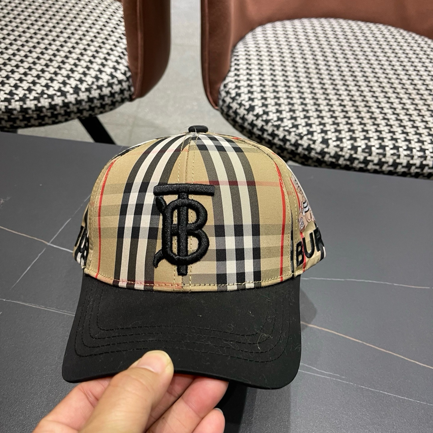 Burberry hat
