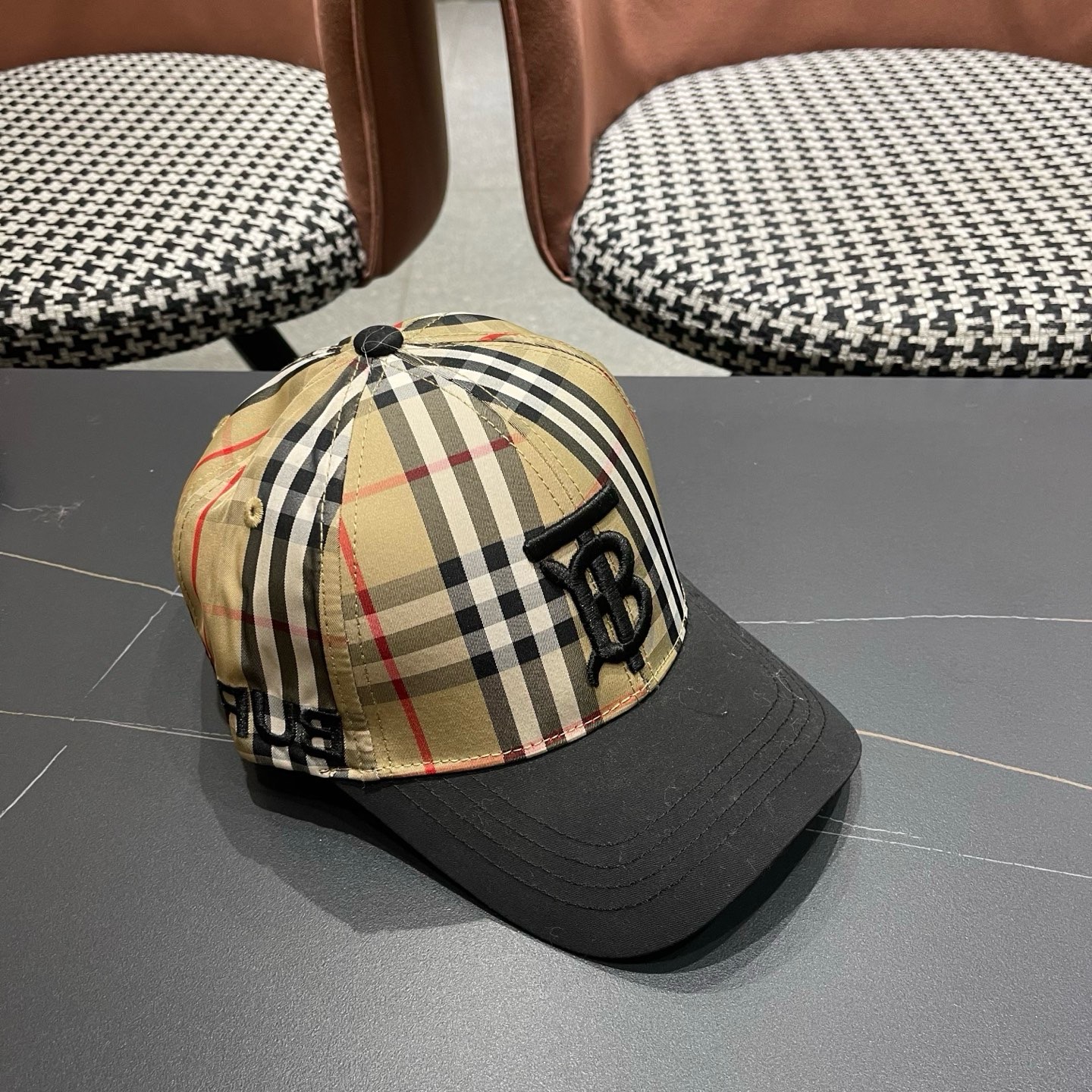 Burberry hat