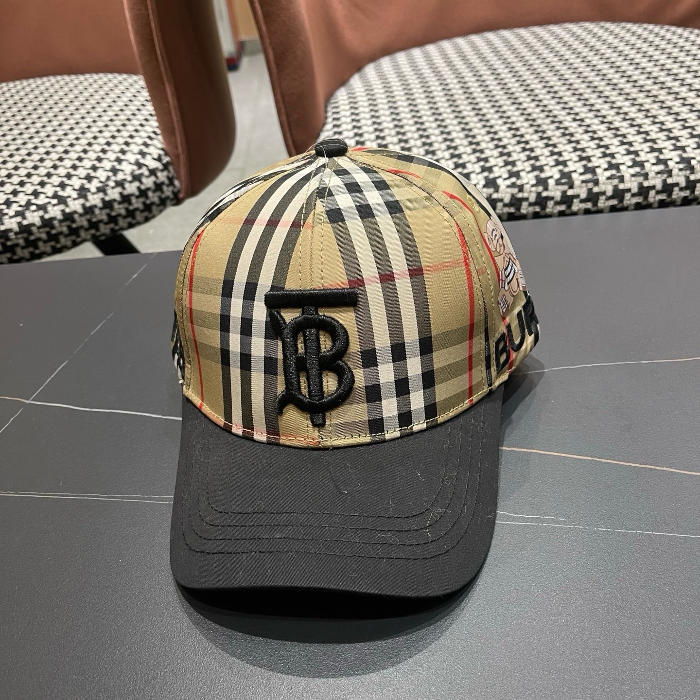 Burberry hat