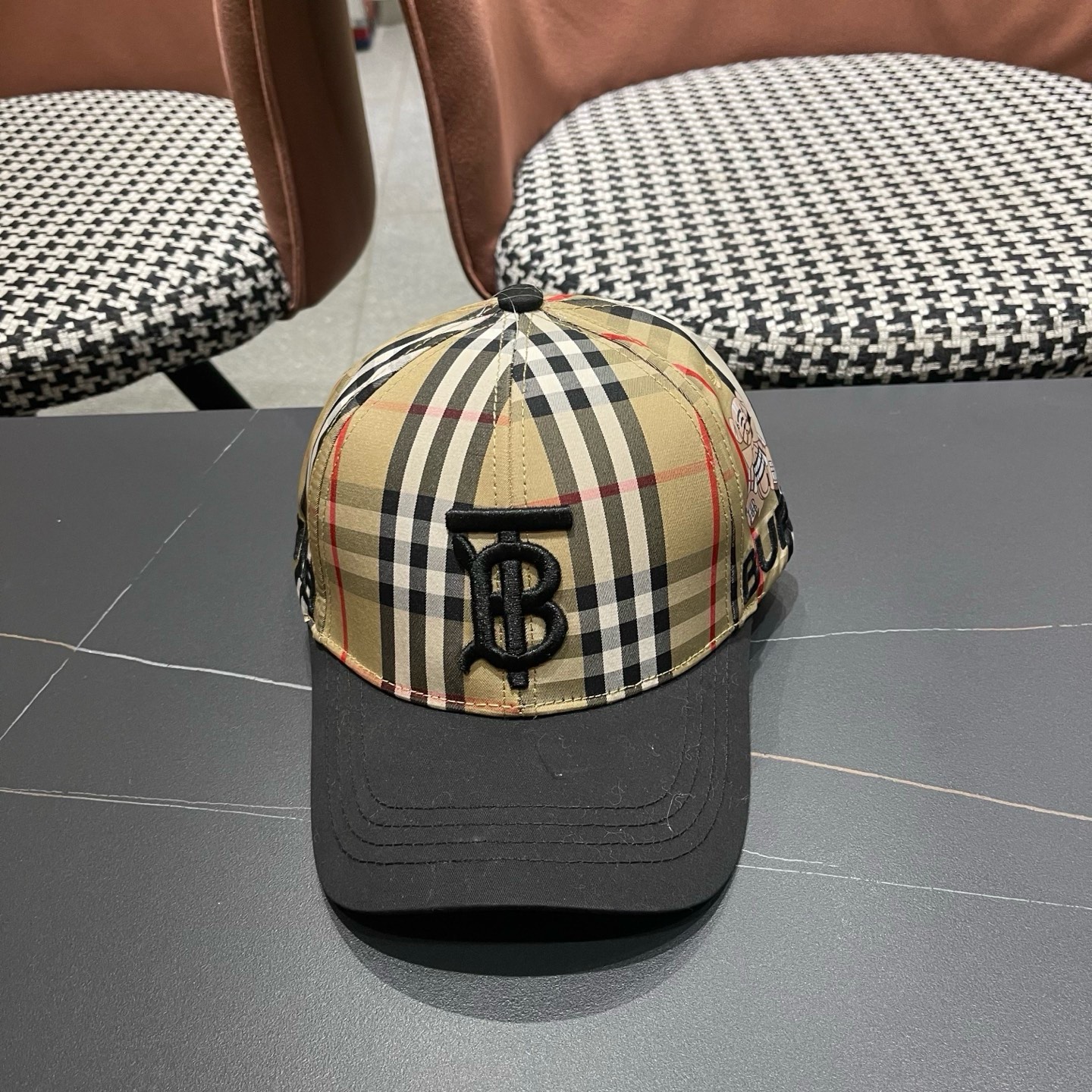Burberry hat