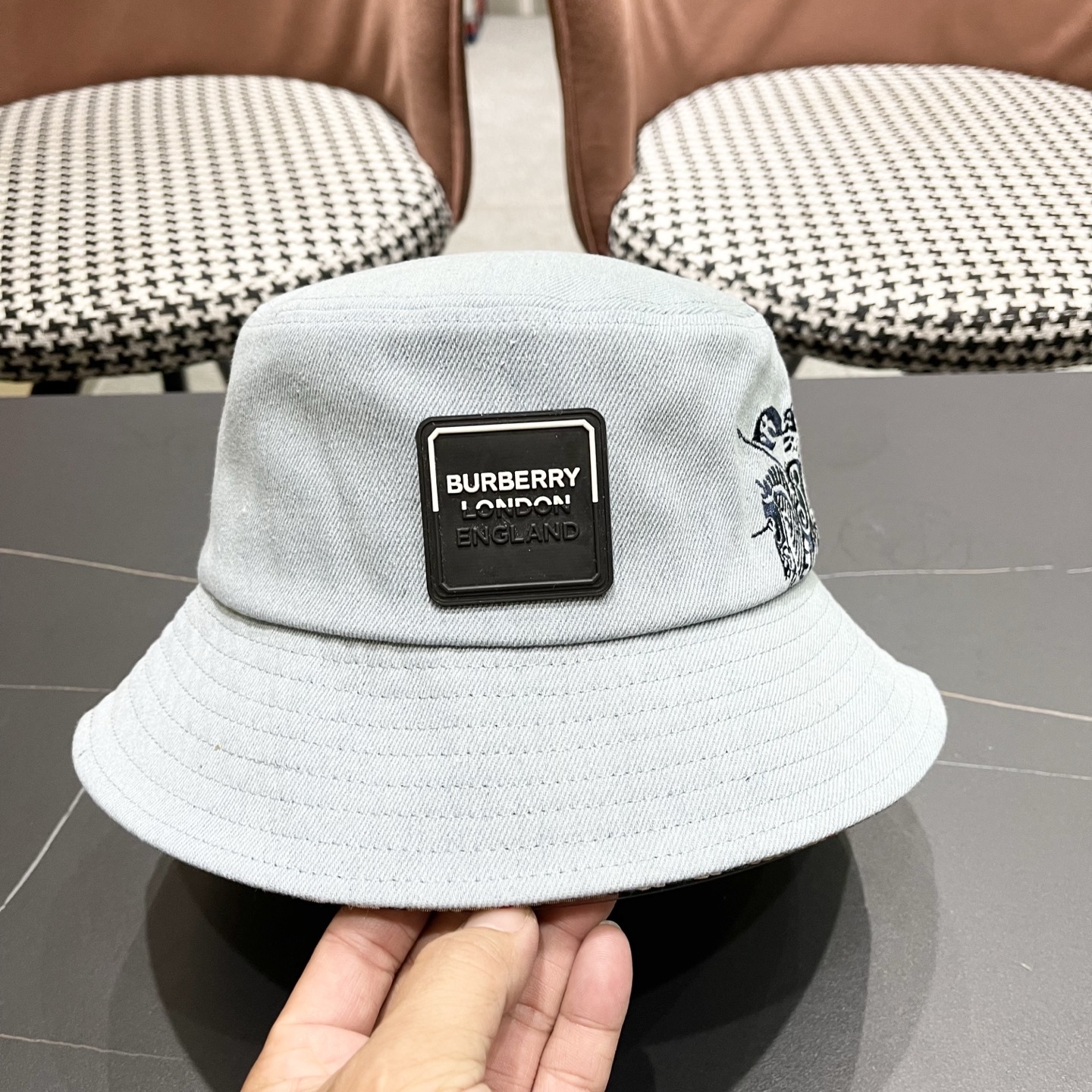 Burberry hat
