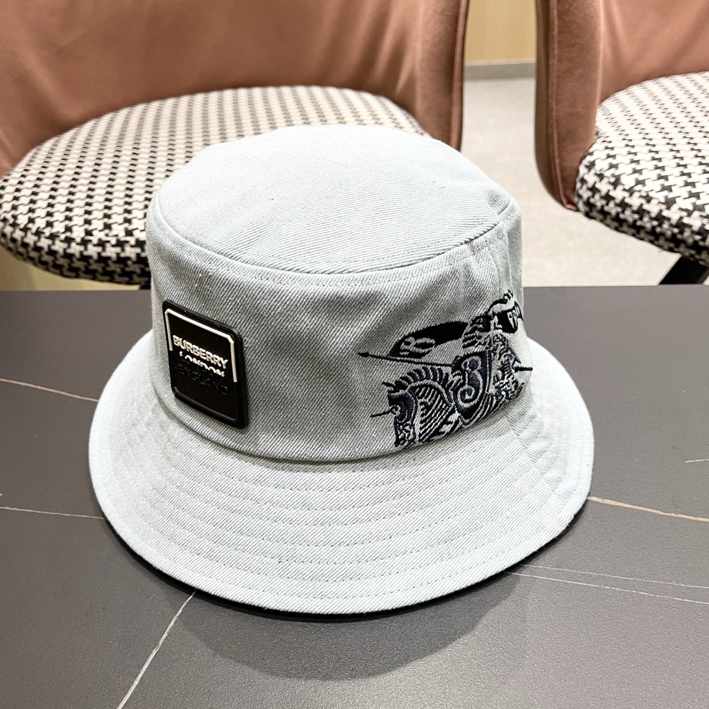 Burberry hat