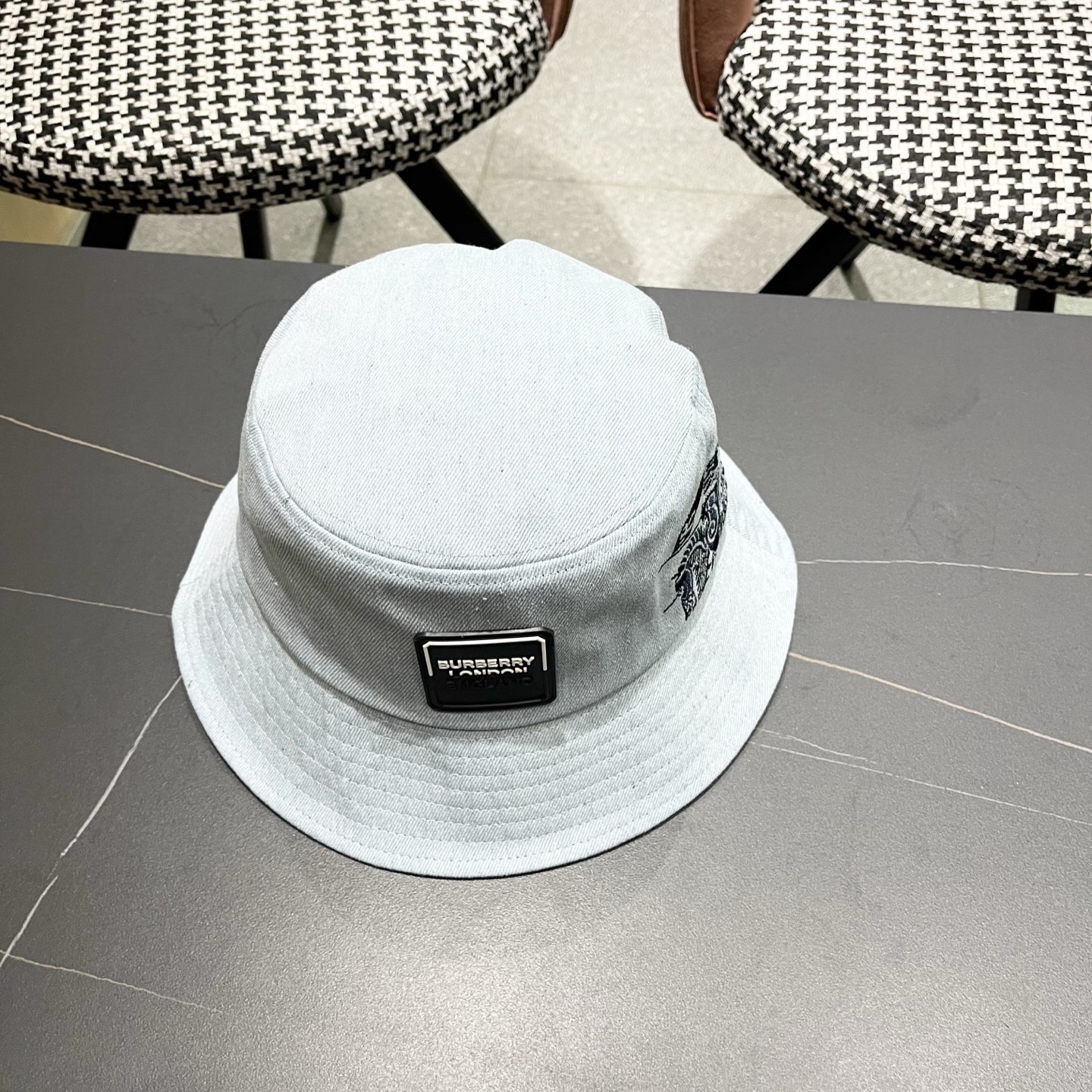 Burberry hat