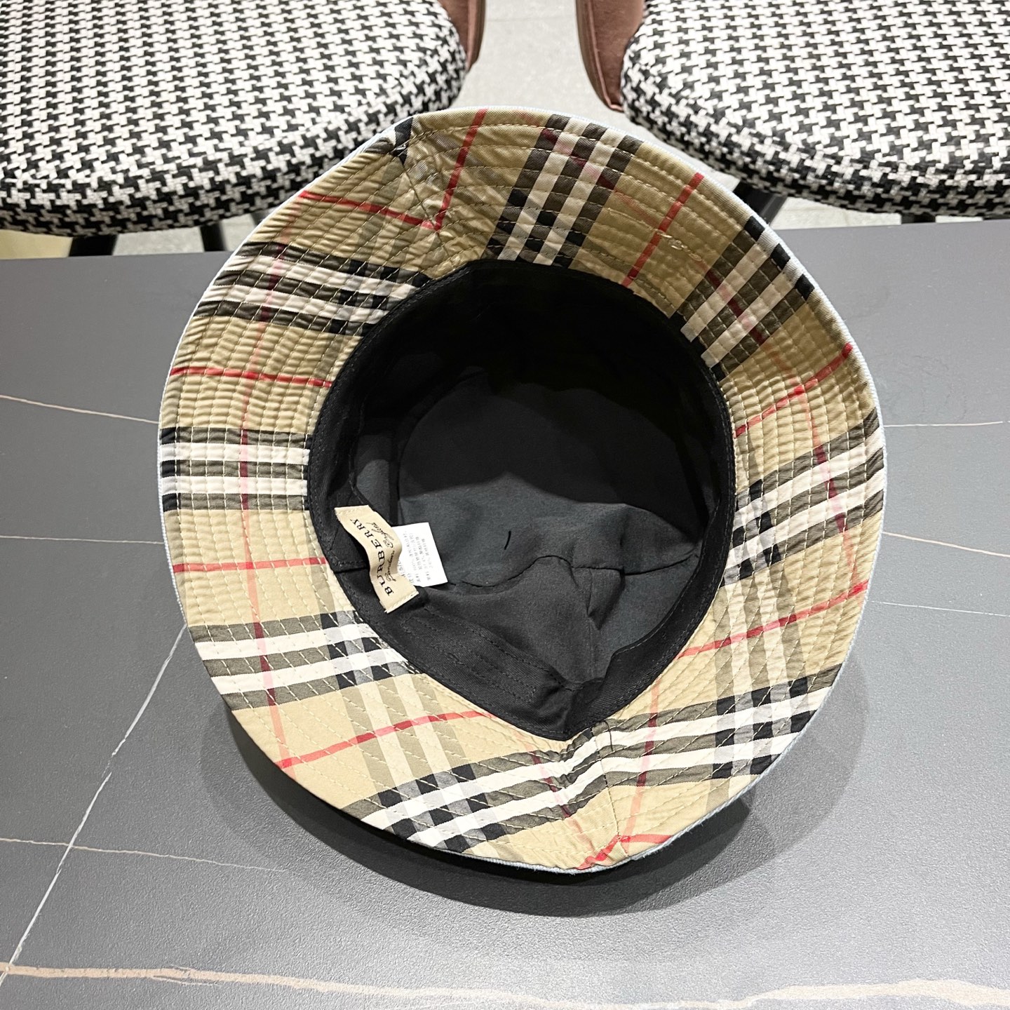 Burberry hat