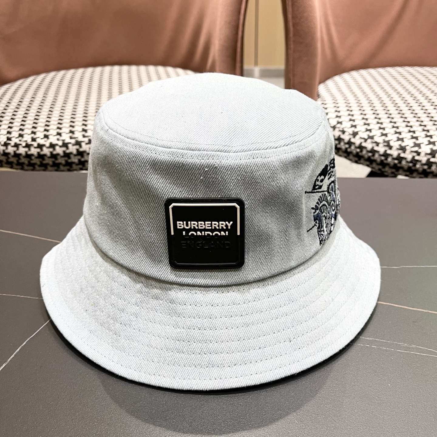 Burberry hat