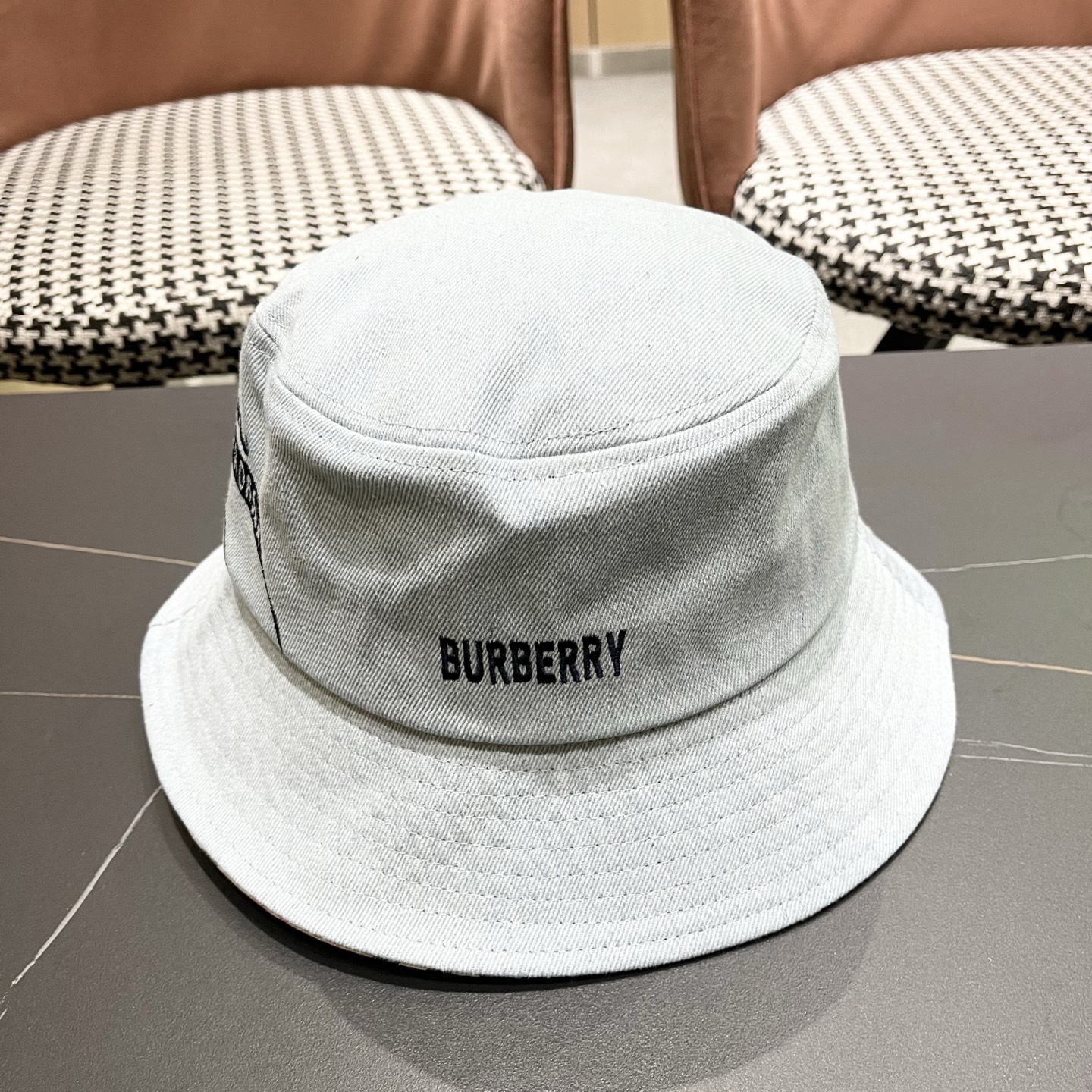 Burberry hat