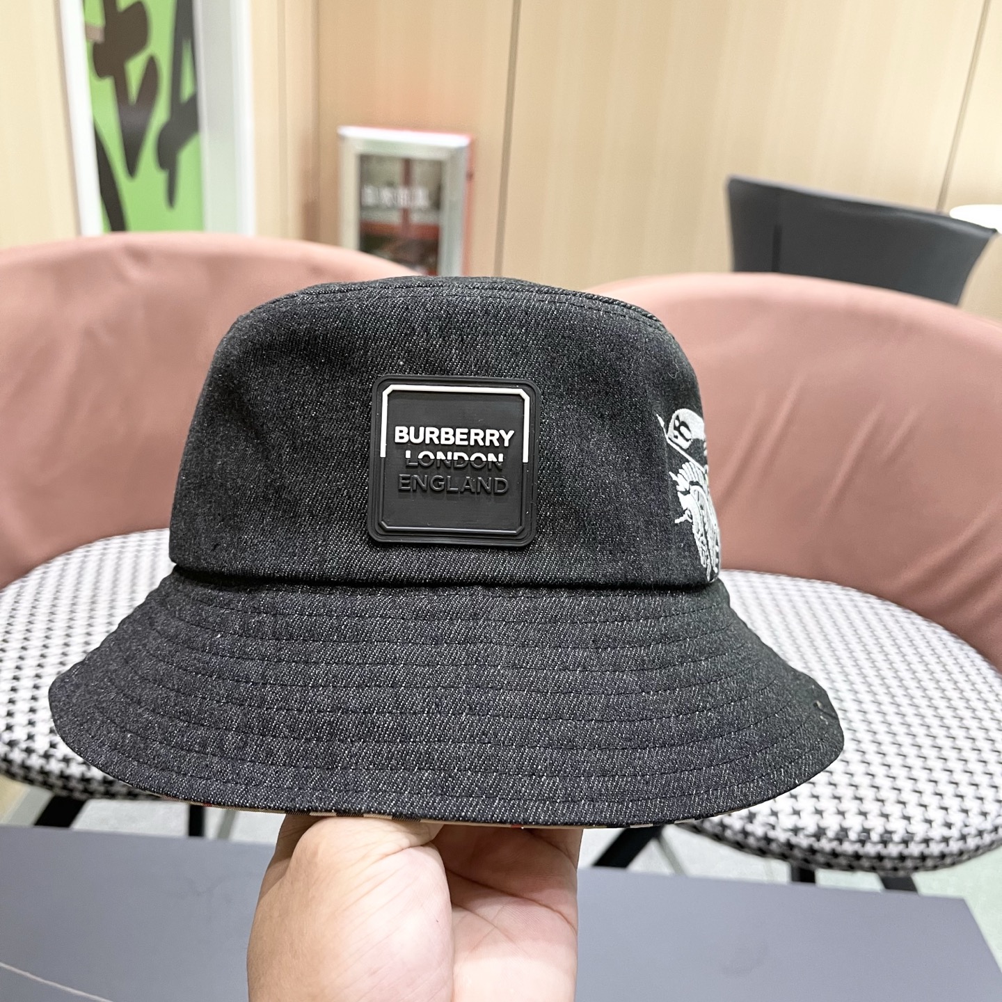 Burberry hat