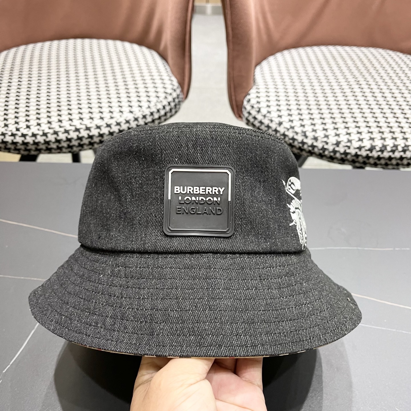 Burberry hat