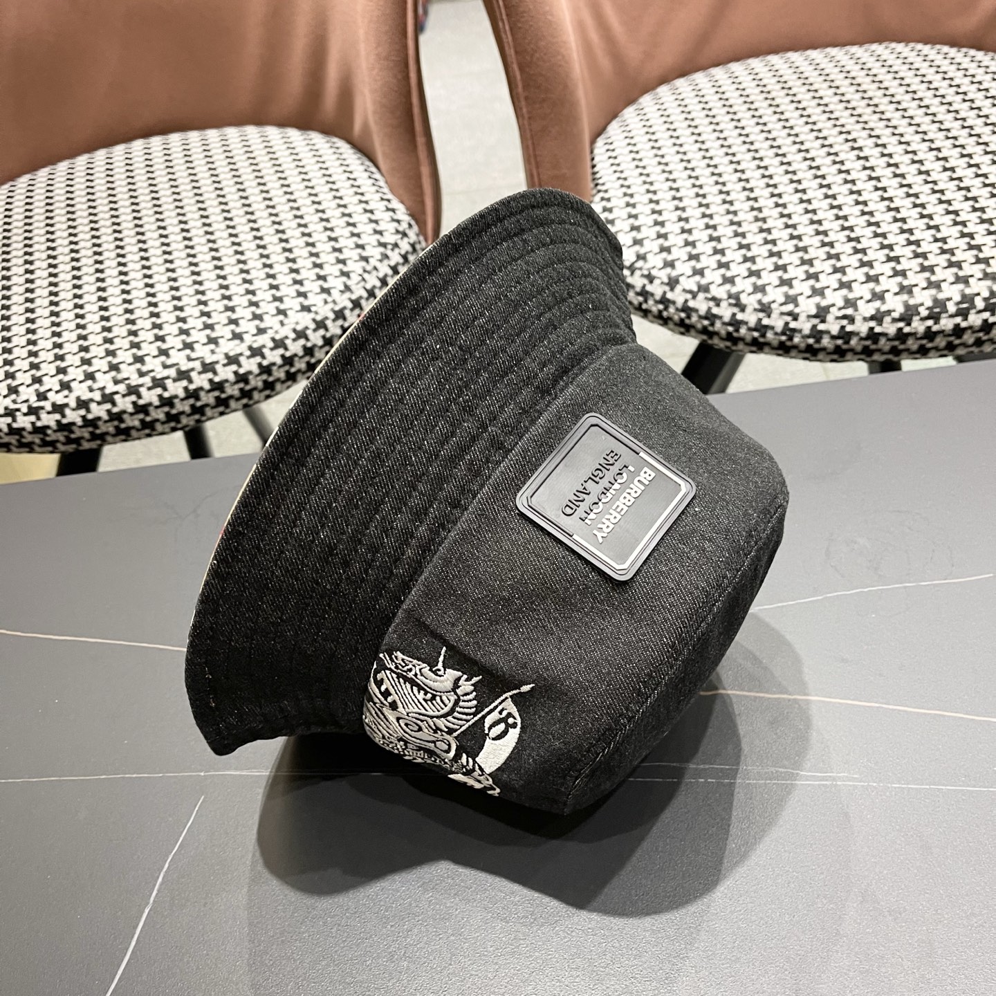 Burberry hat