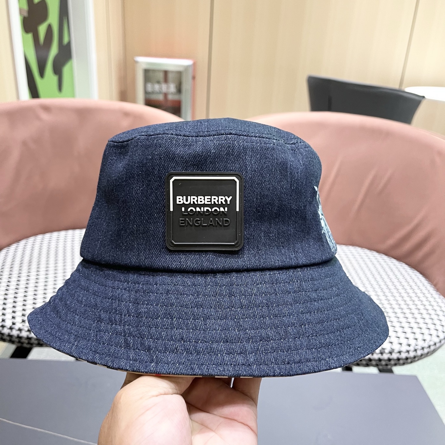 Burberry hat