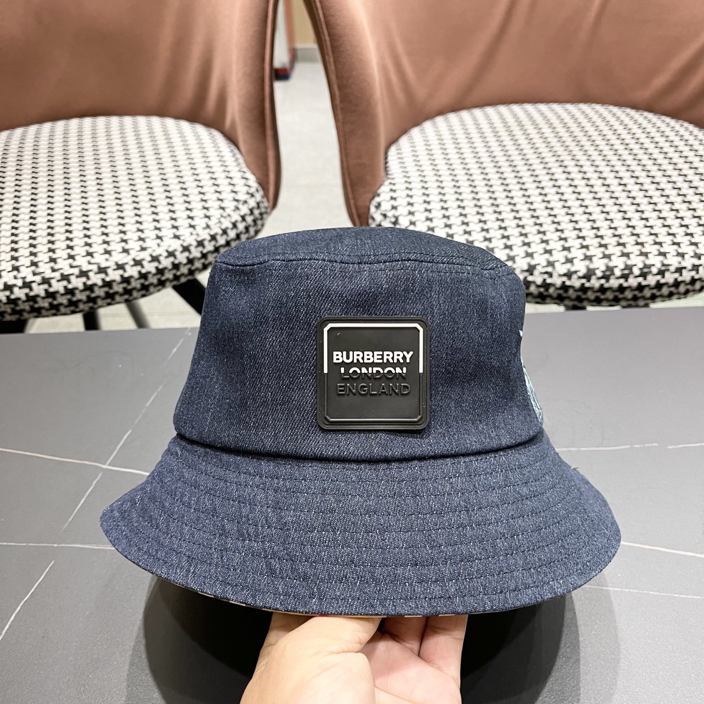 Burberry hat