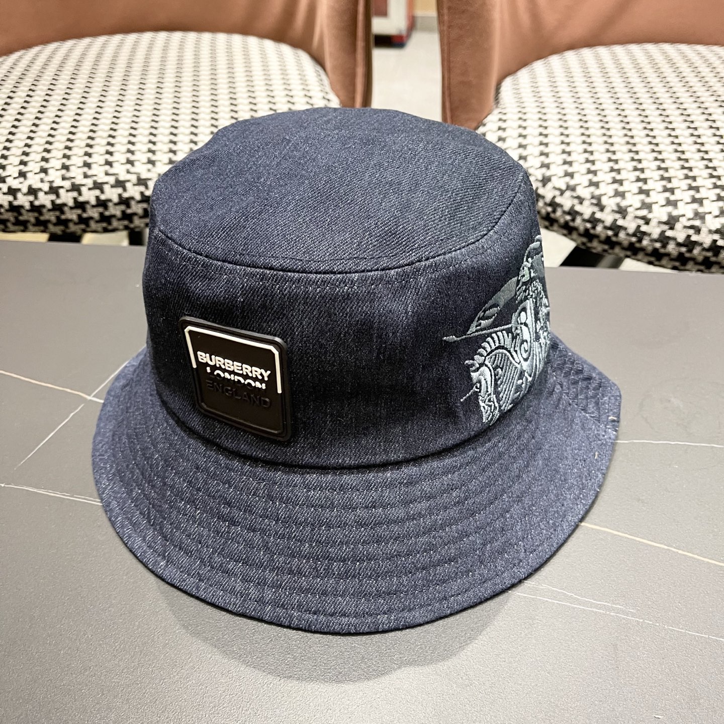 Burberry hat