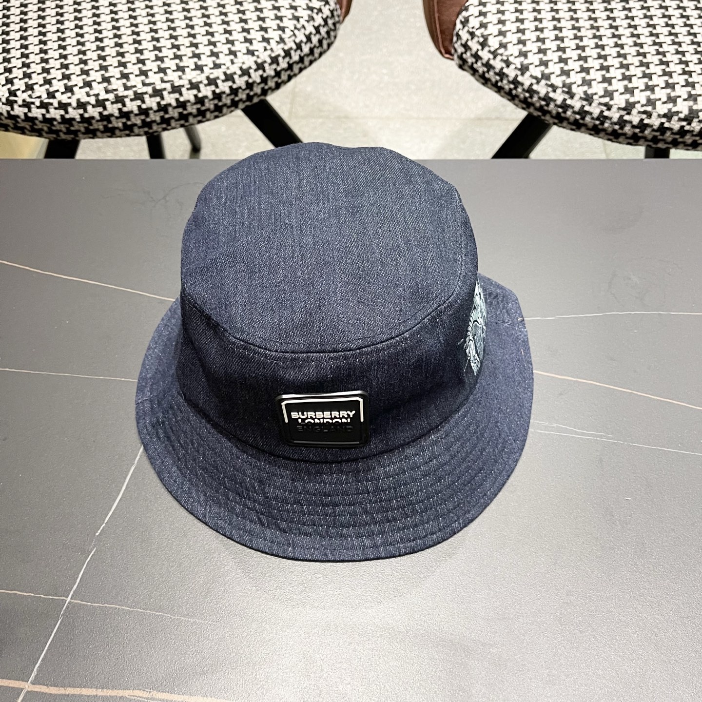 Burberry hat