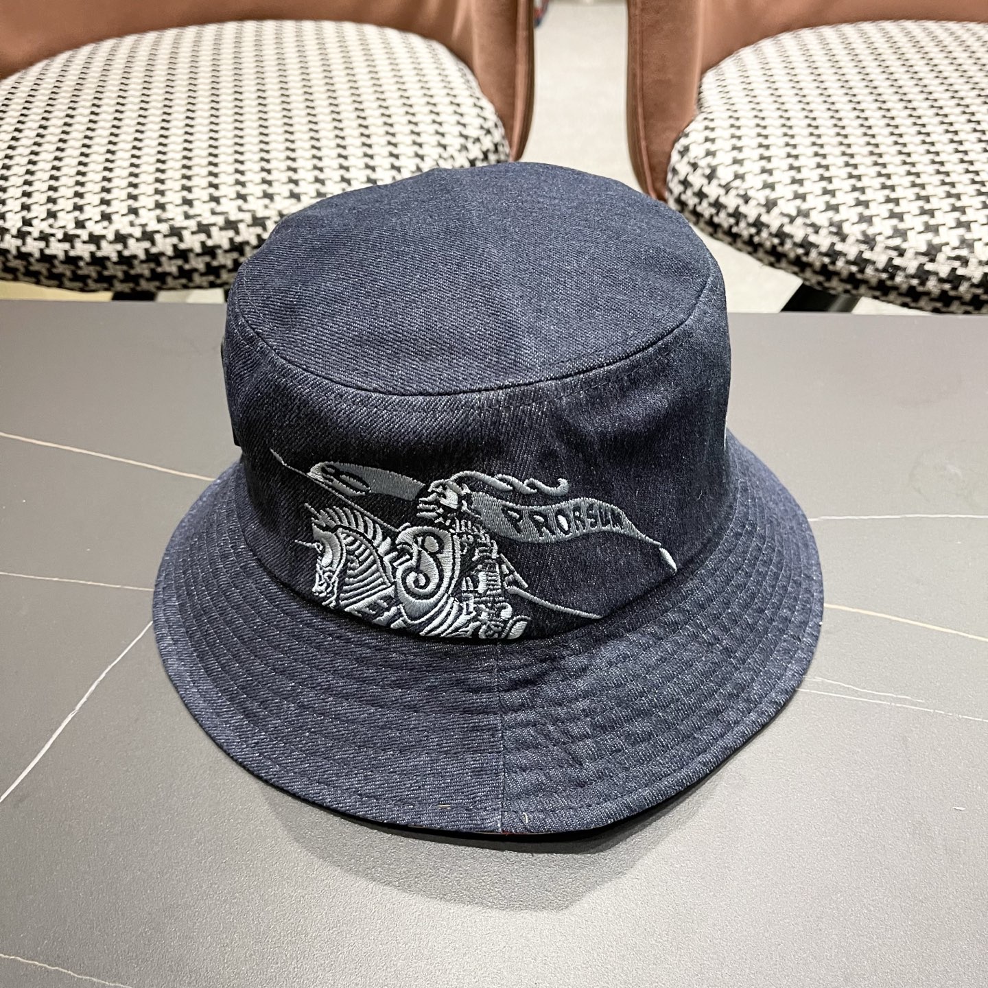 Burberry hat
