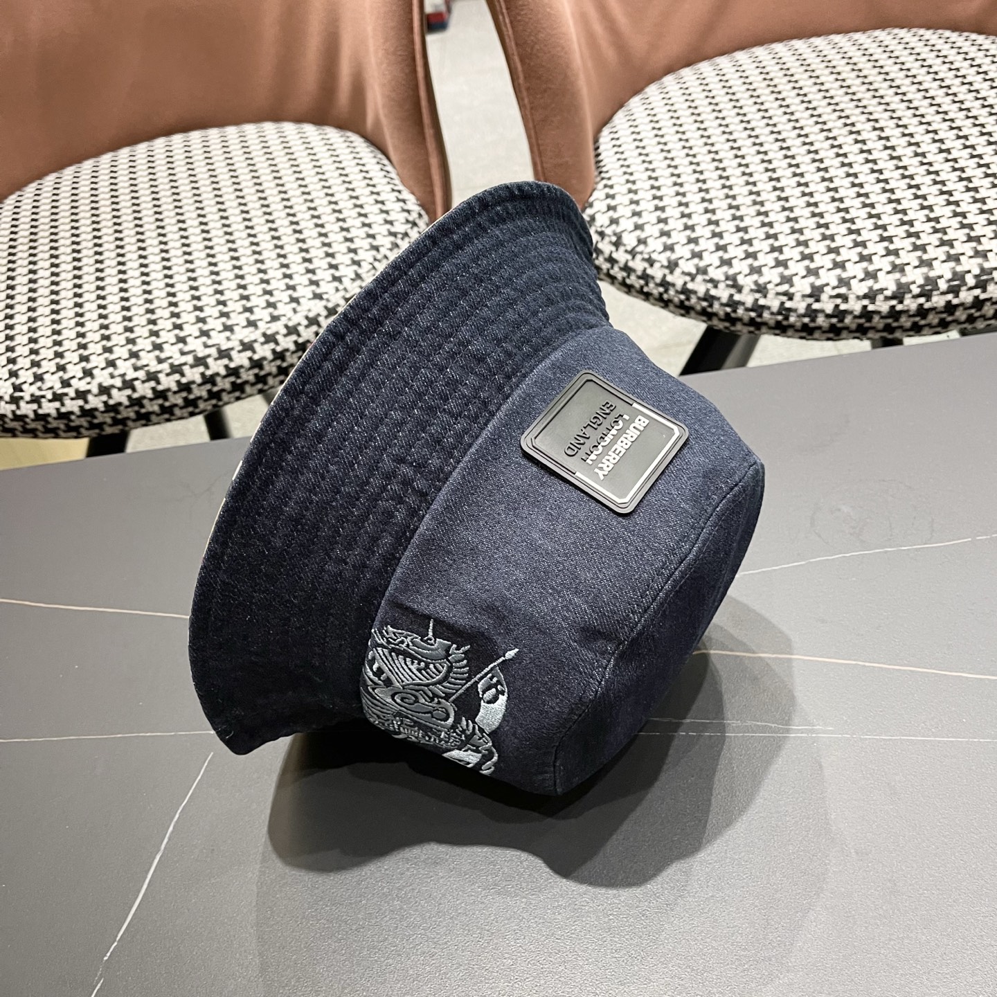 Burberry hat