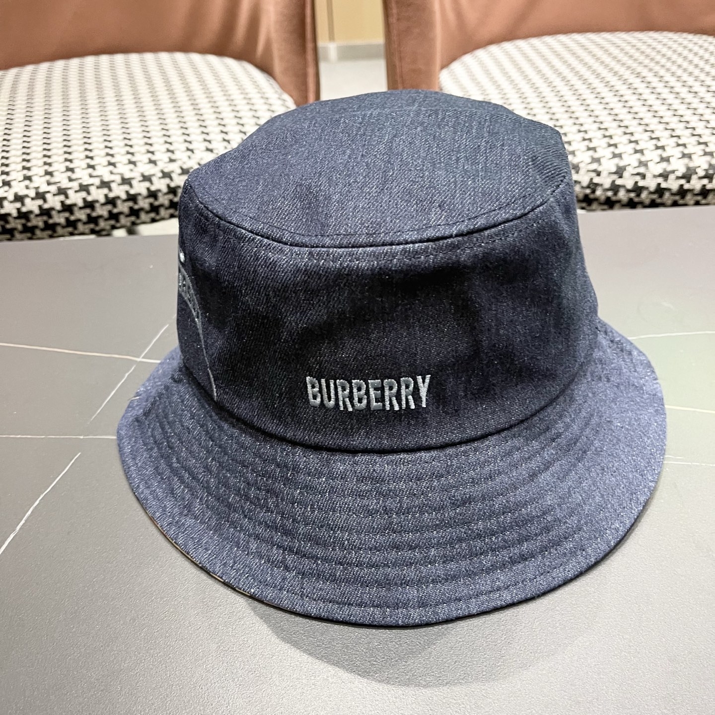 Burberry hat