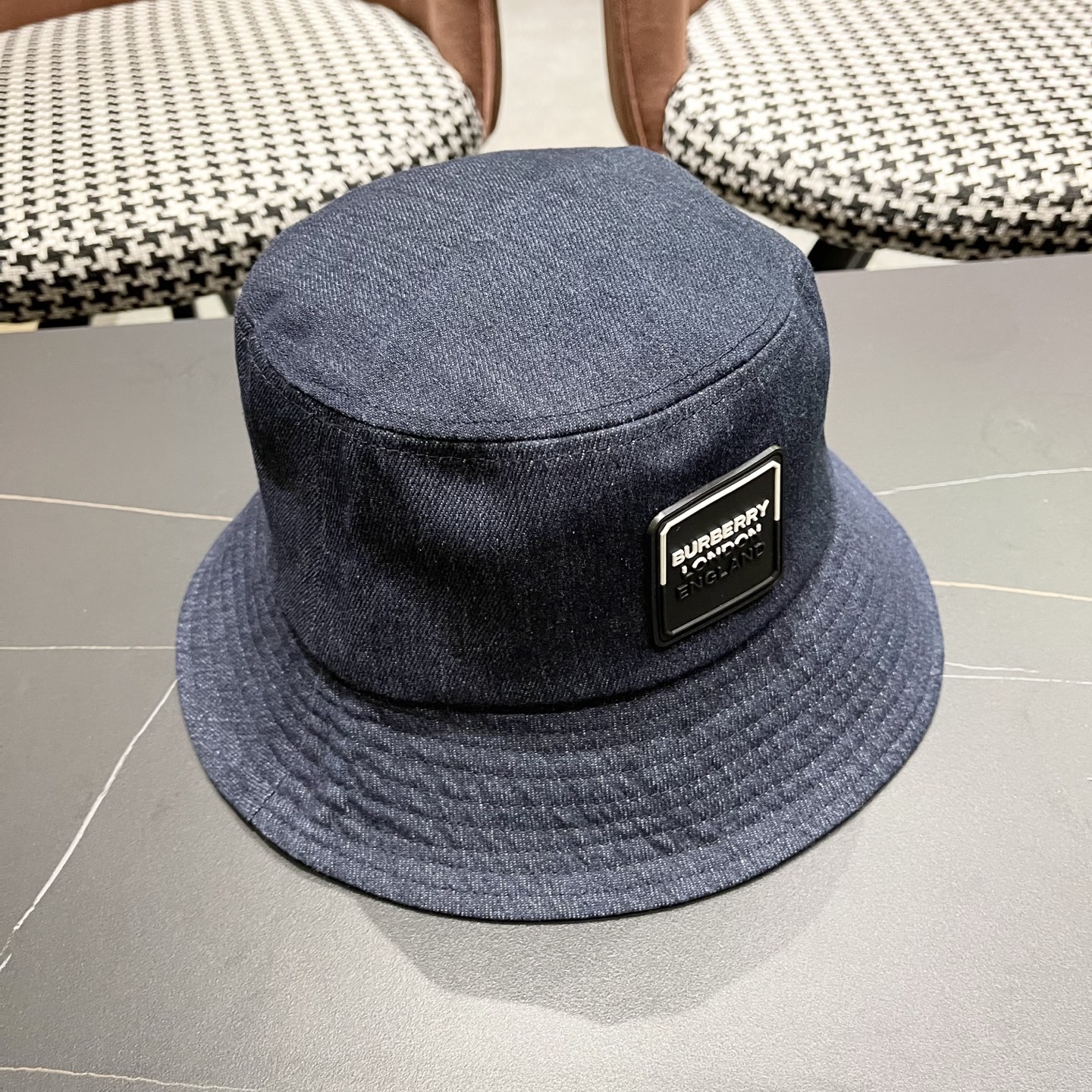 Burberry hat