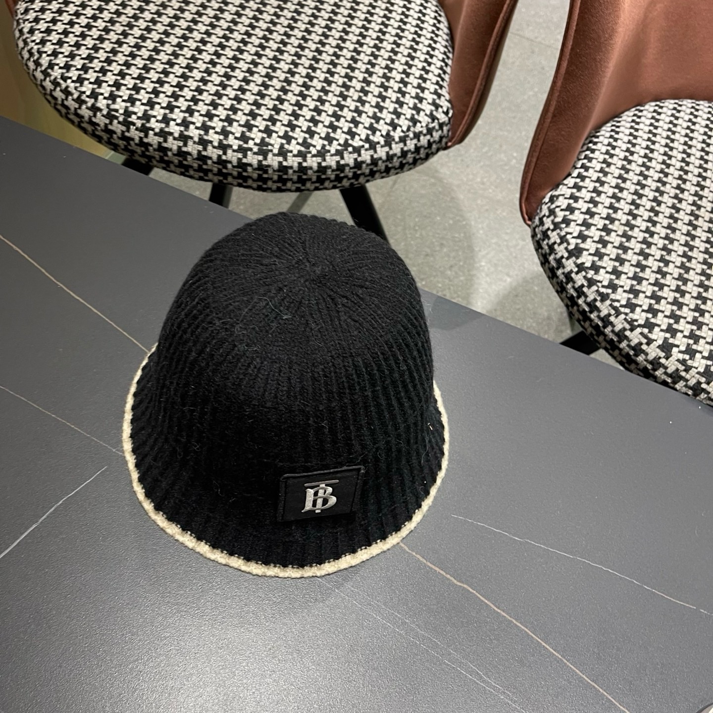 Burberry hat