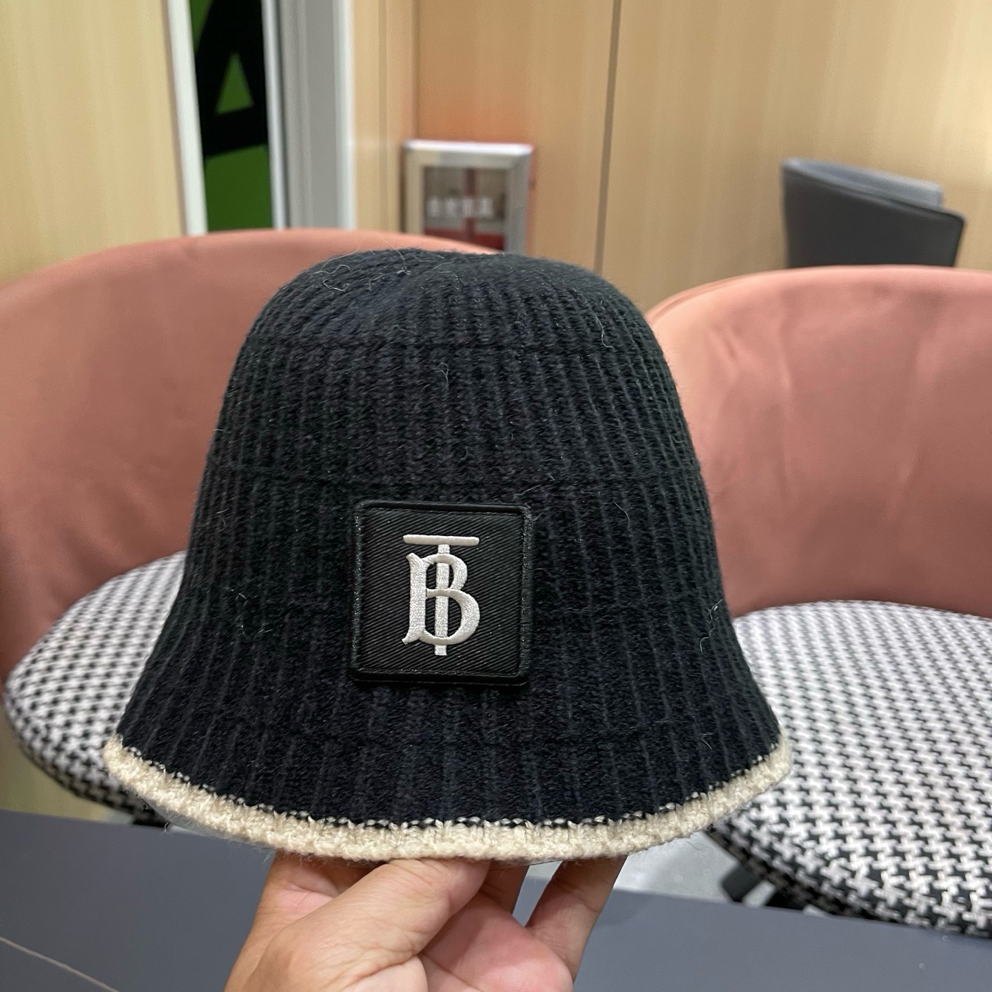 Burberry hat