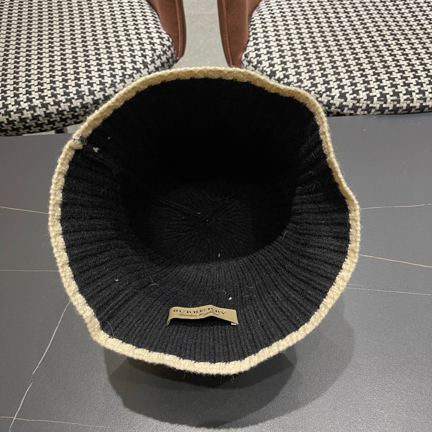 Burberry hat