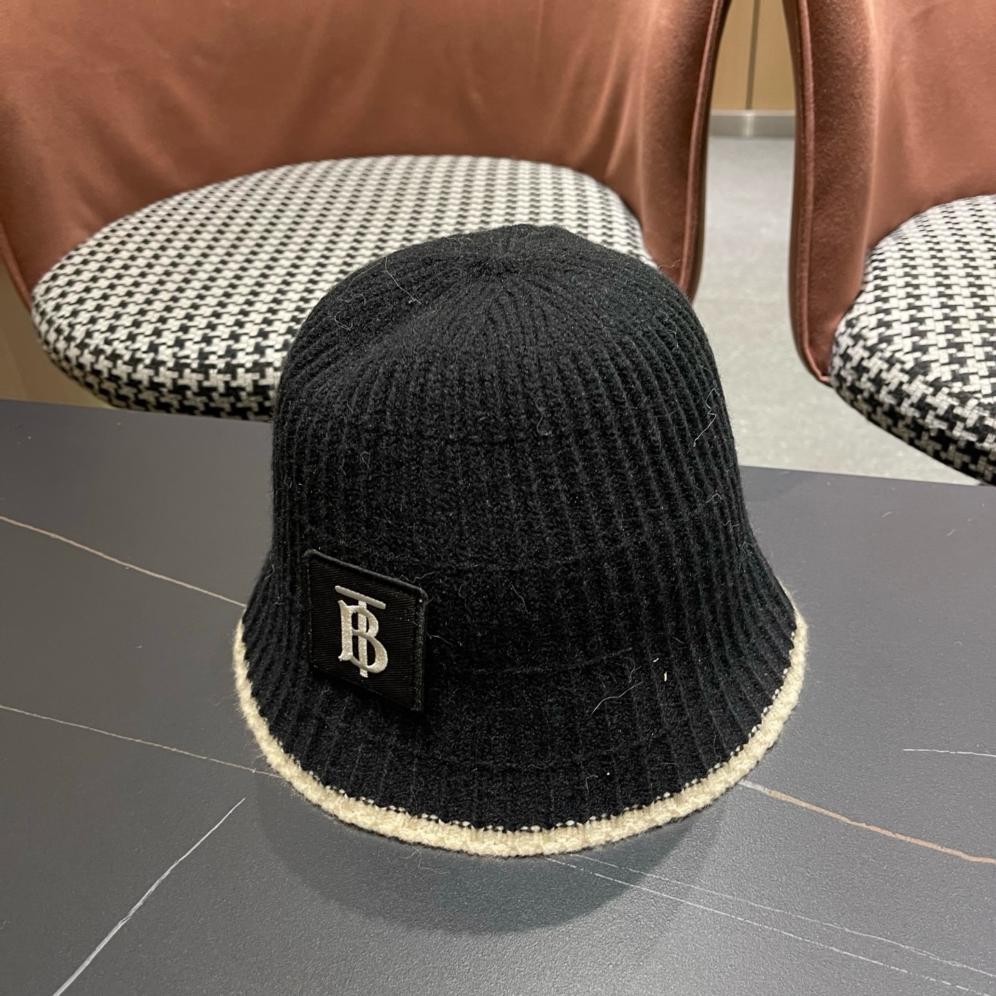 Burberry hat