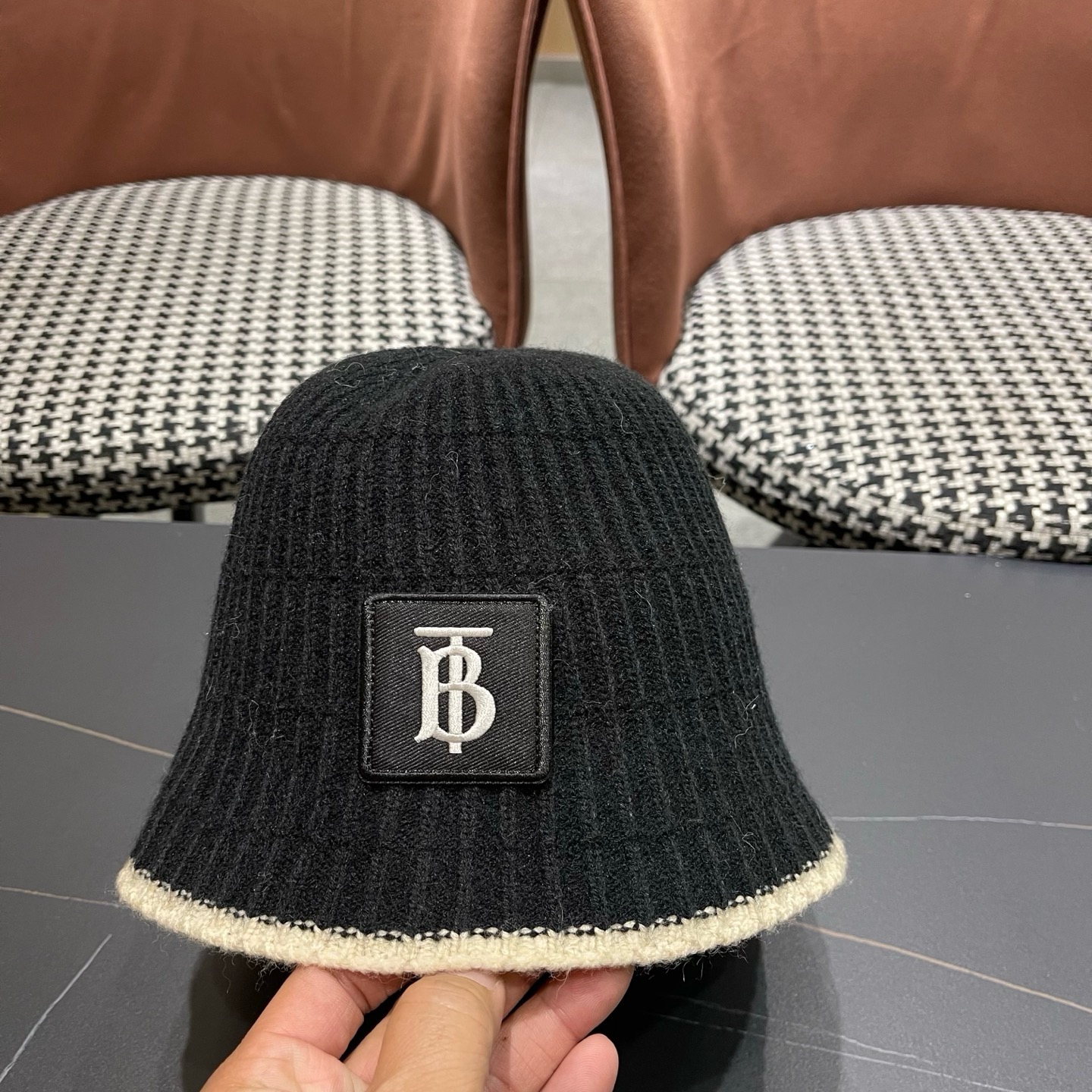 Burberry hat