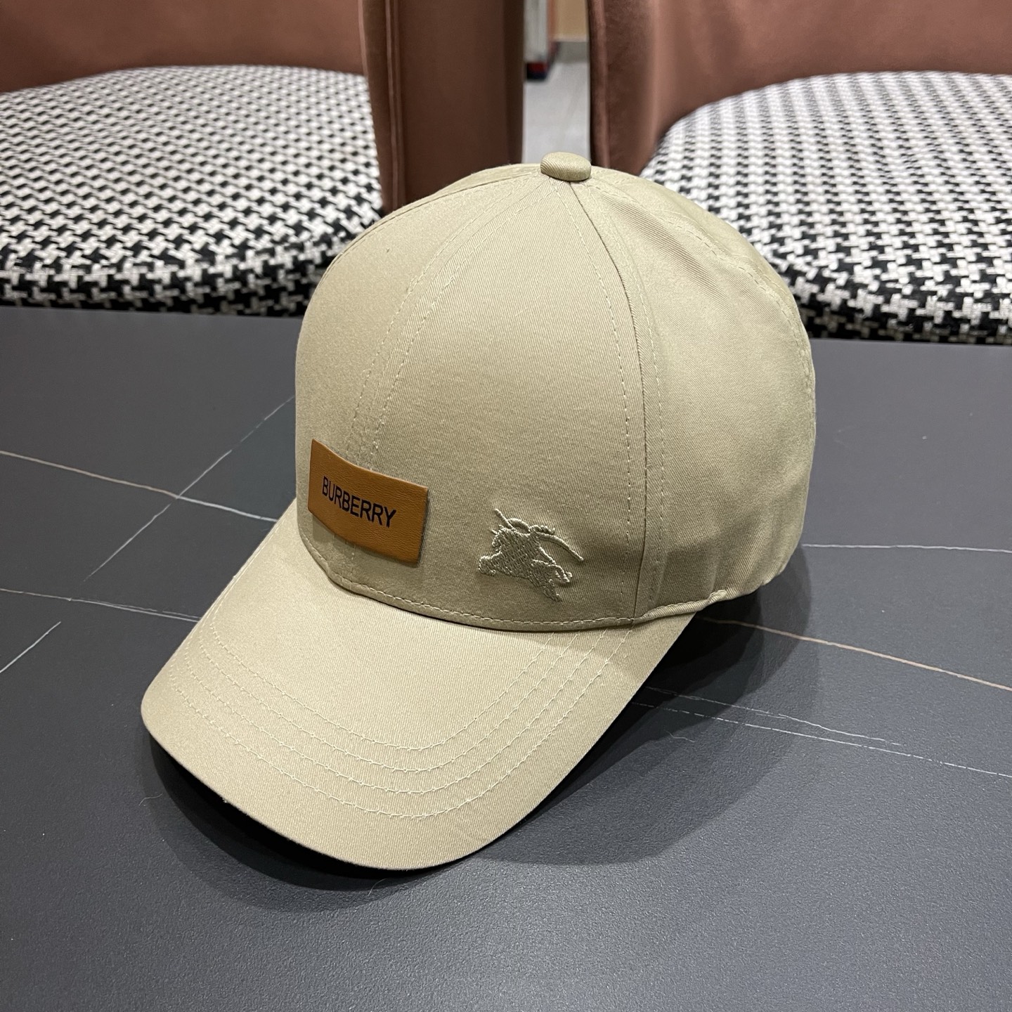 Burberry hat