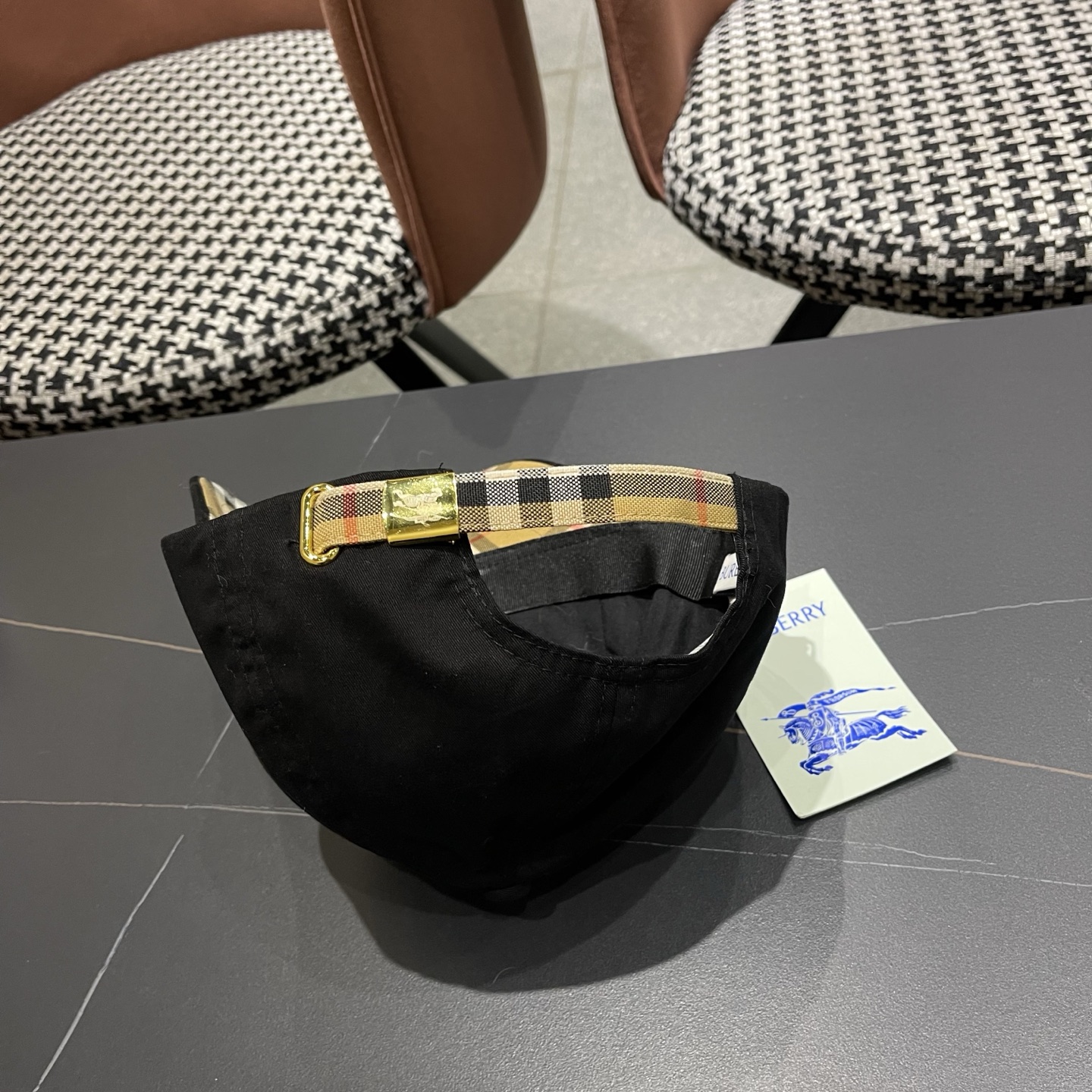 Burberry hat