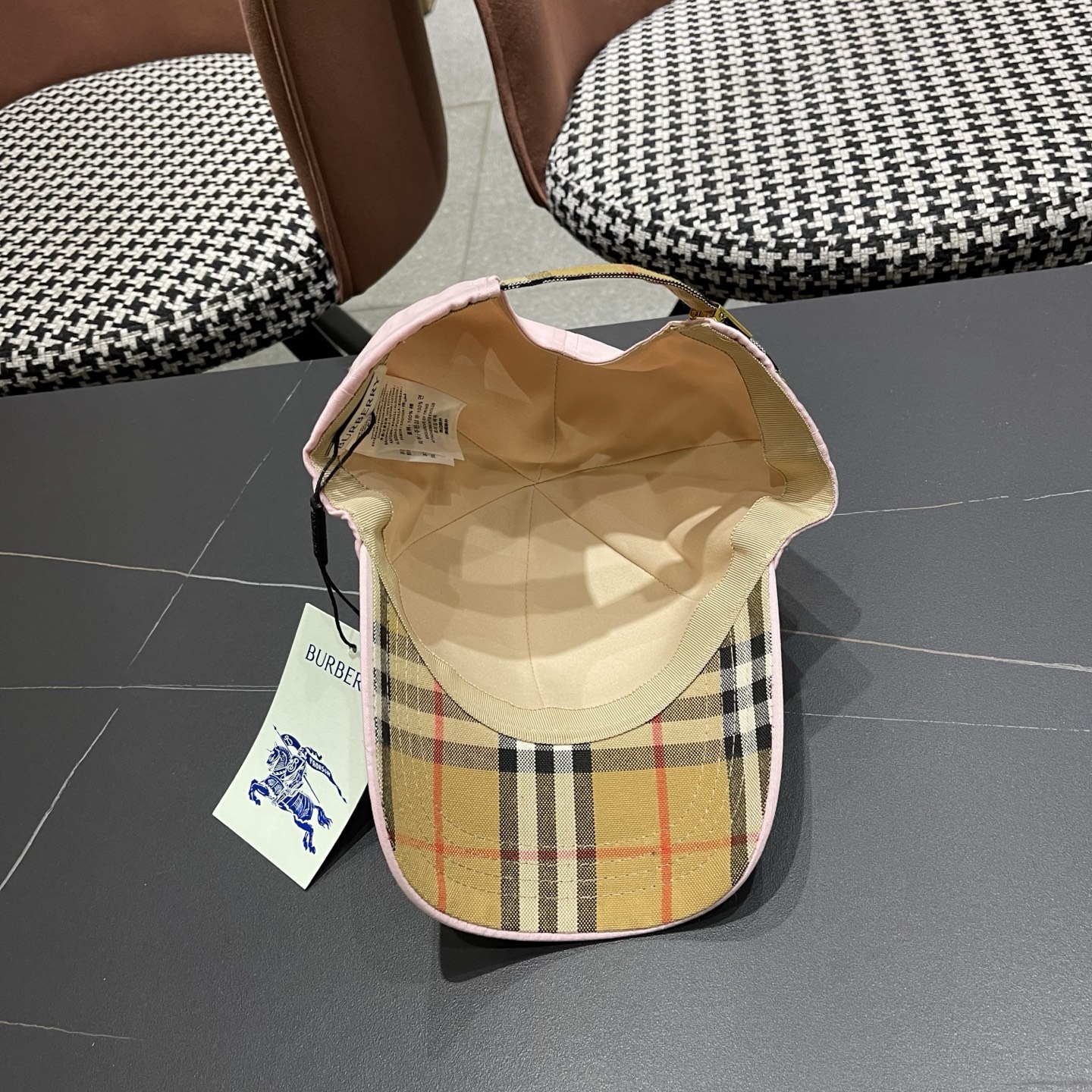 Burberry hat