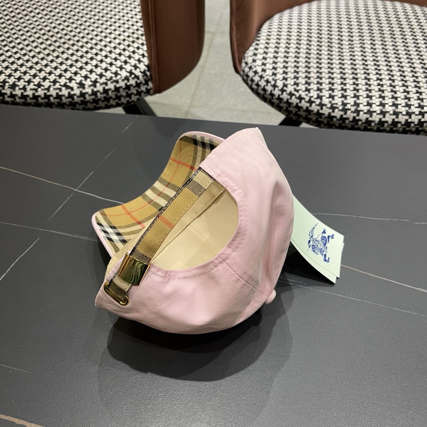 Burberry hat