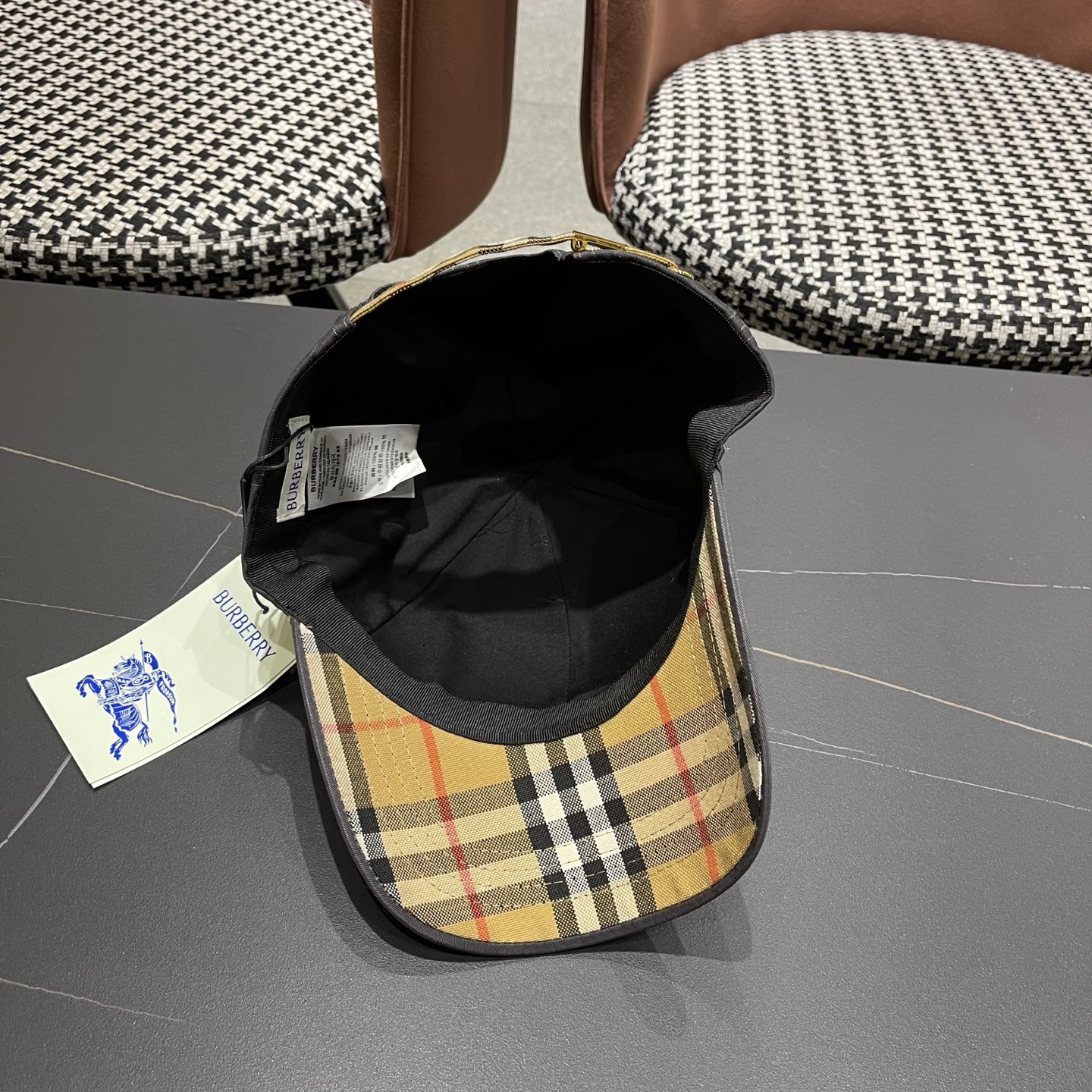 Burberry hat