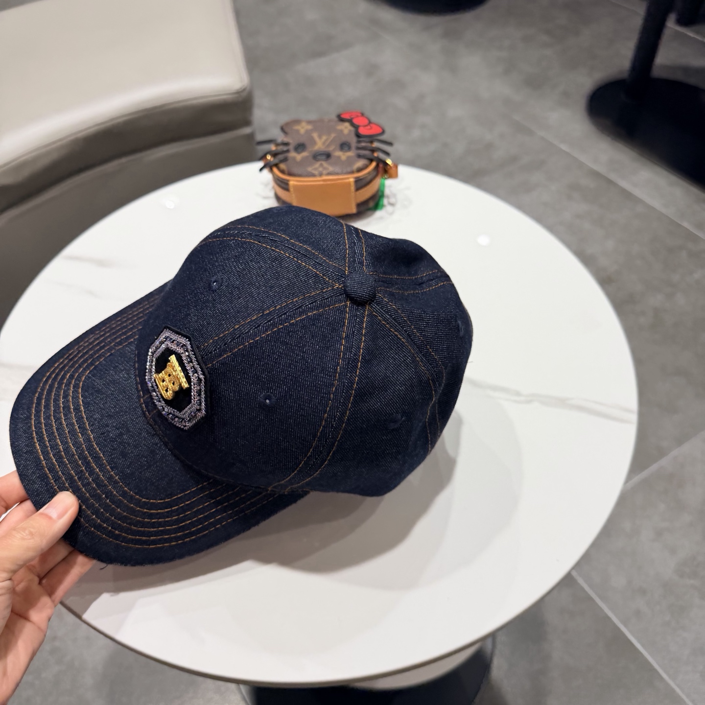 Burberry hat