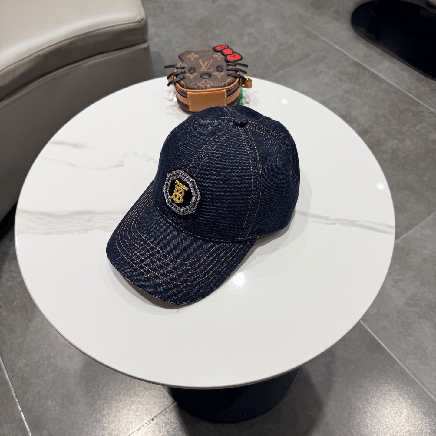 Burberry hat