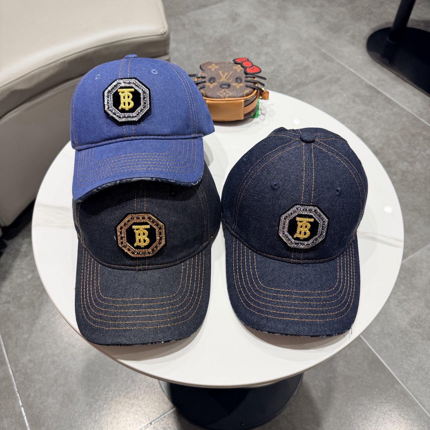 Burberry hat