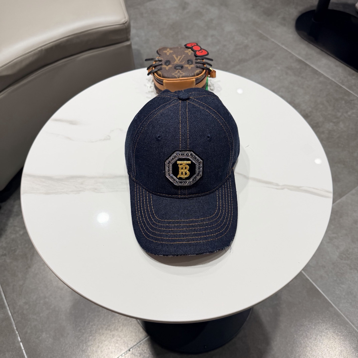 Burberry hat