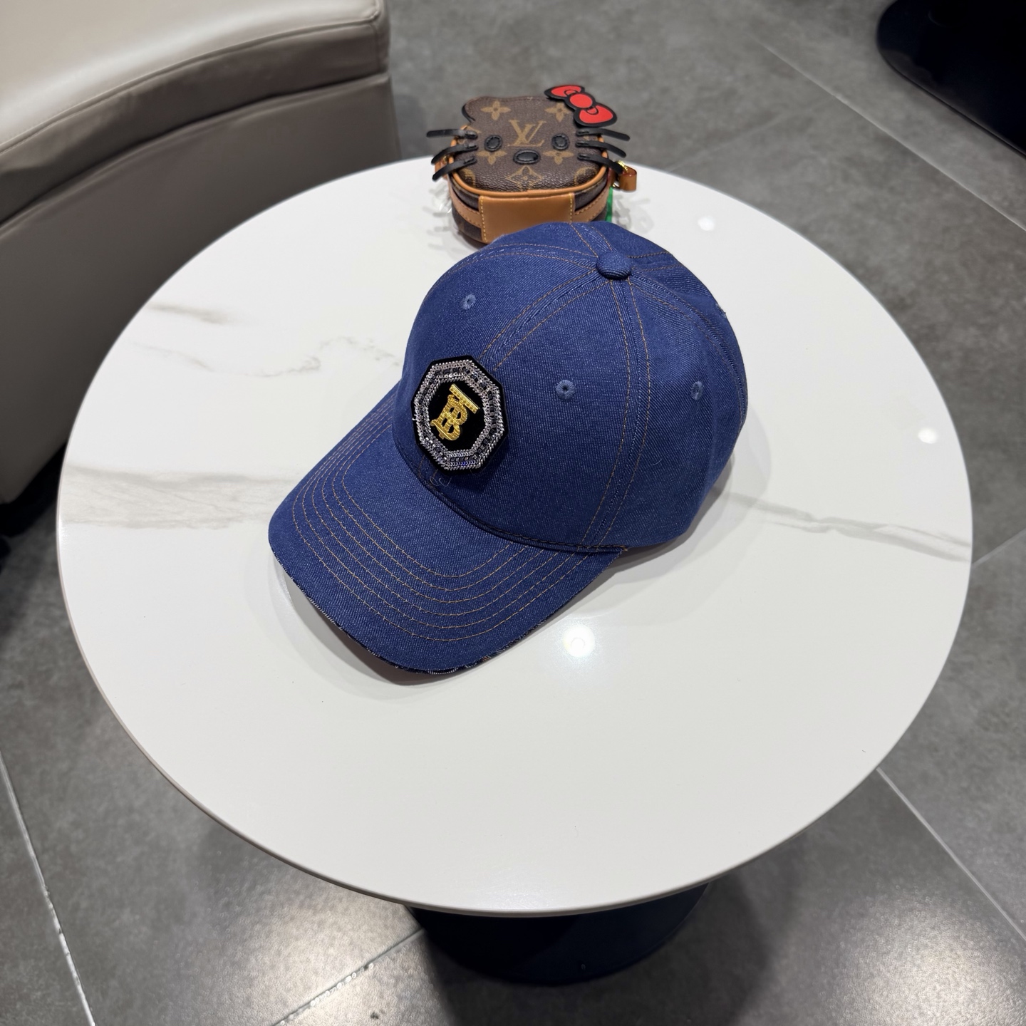 Burberry hat