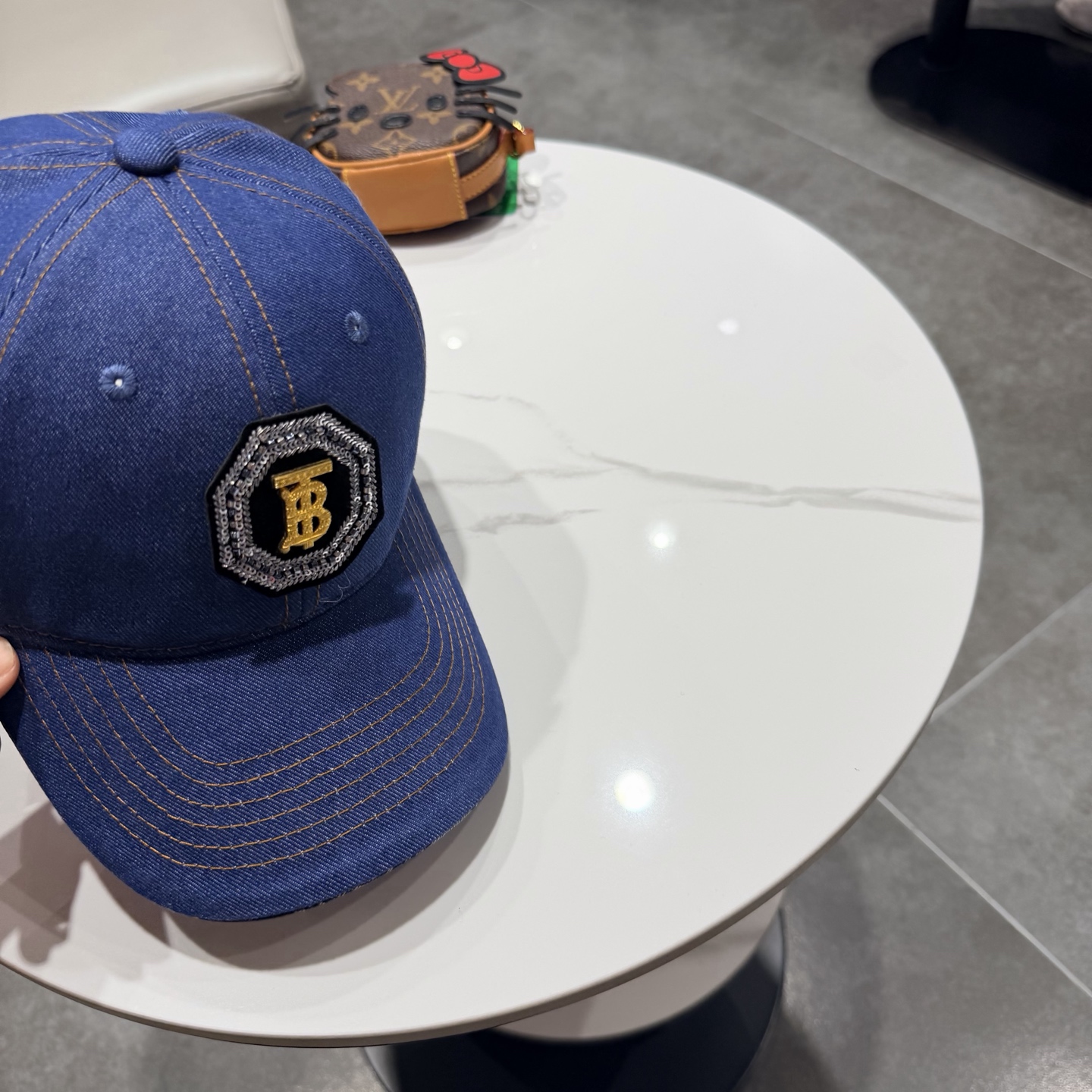 Burberry hat