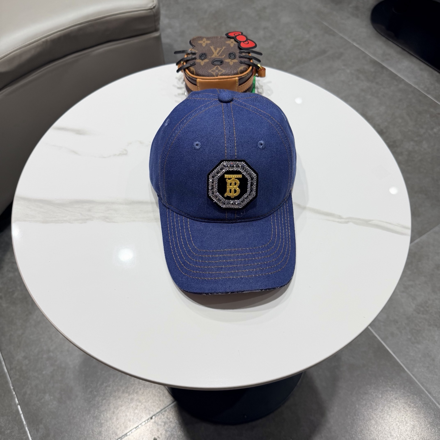 Burberry hat