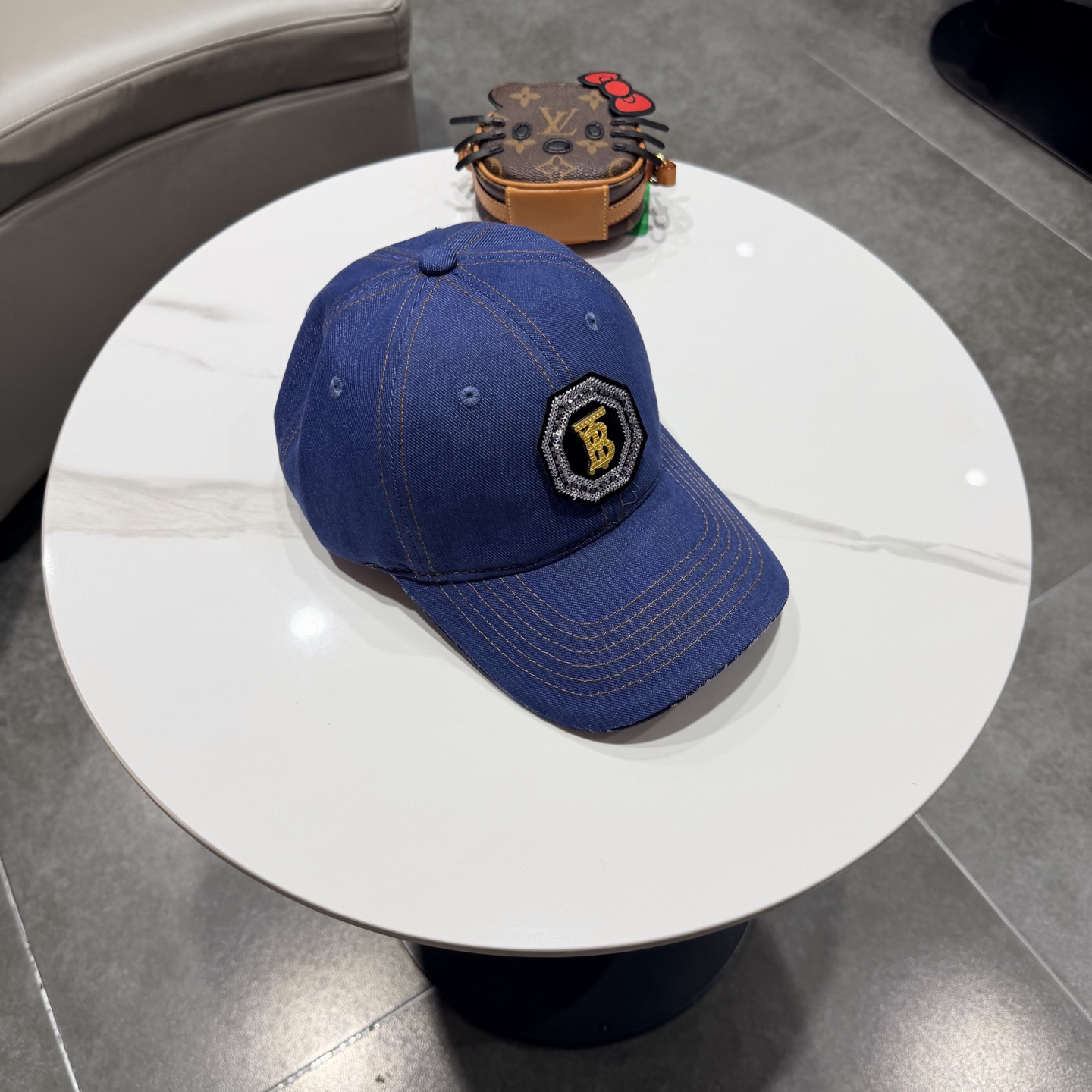 Burberry hat