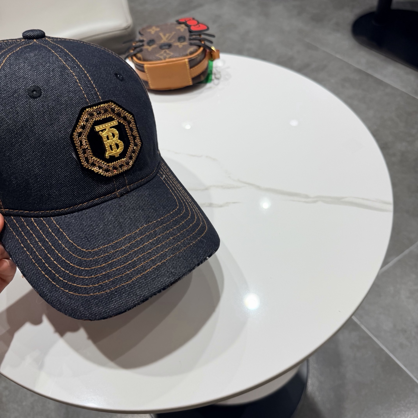 Burberry hat