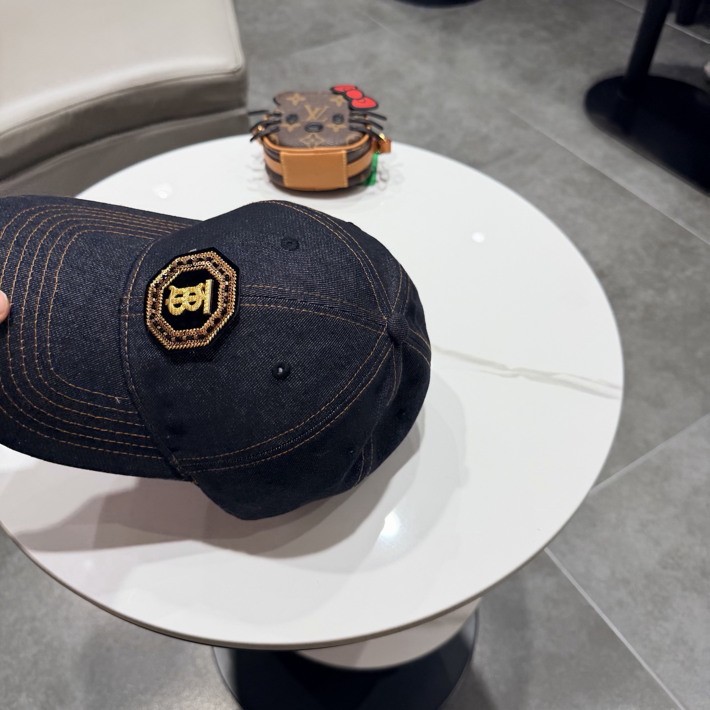 Burberry hat