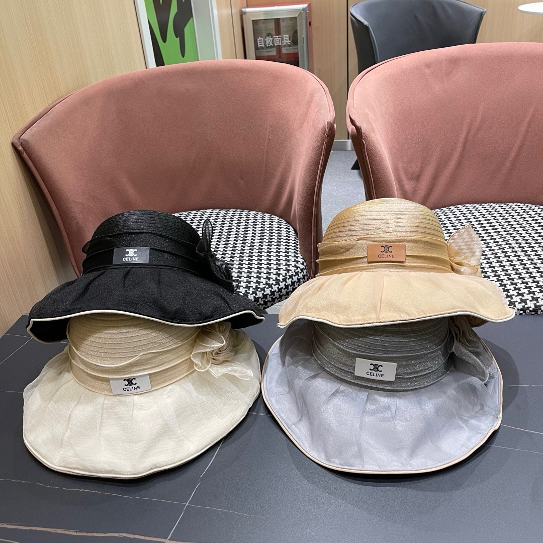 Burberry hat