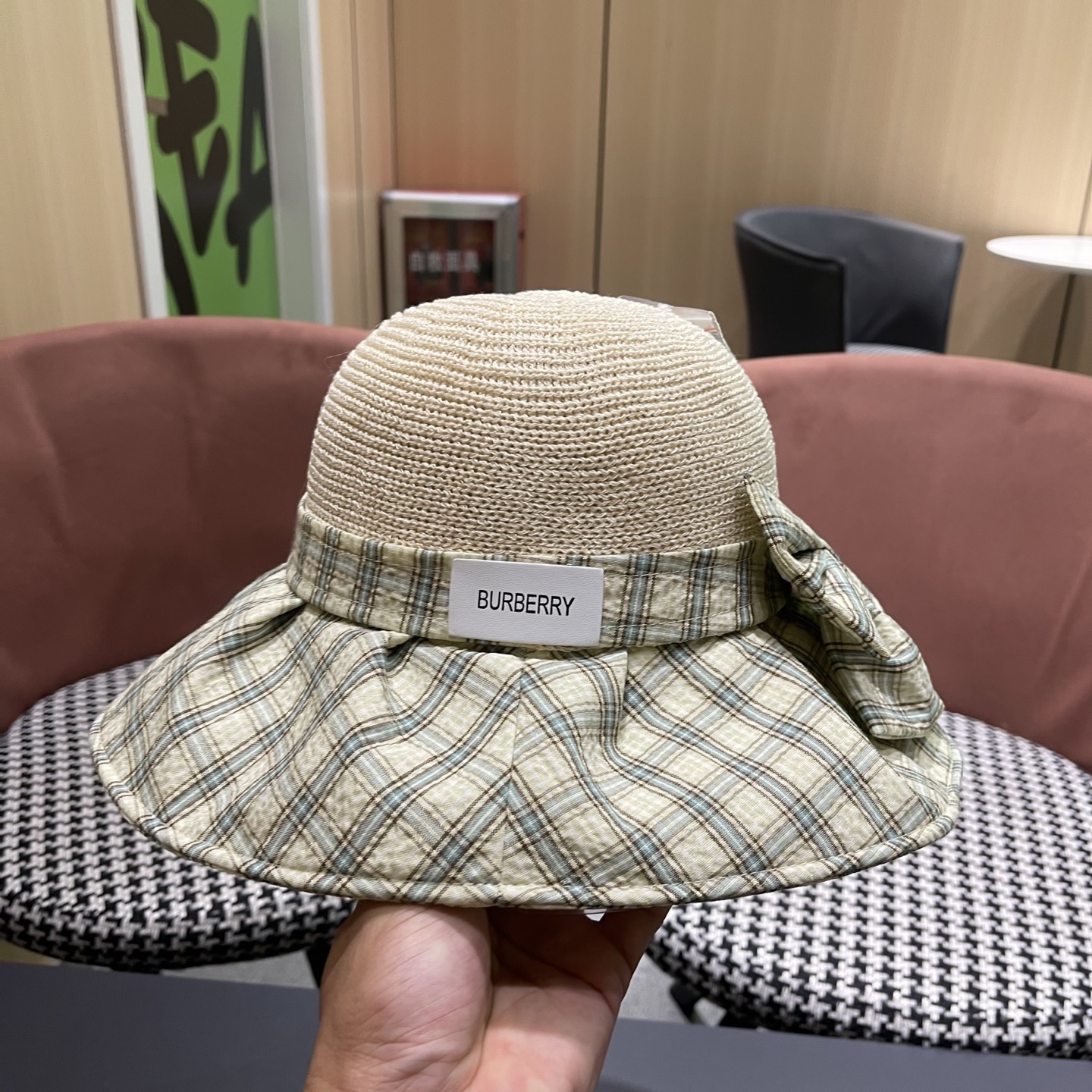 Burberry hat