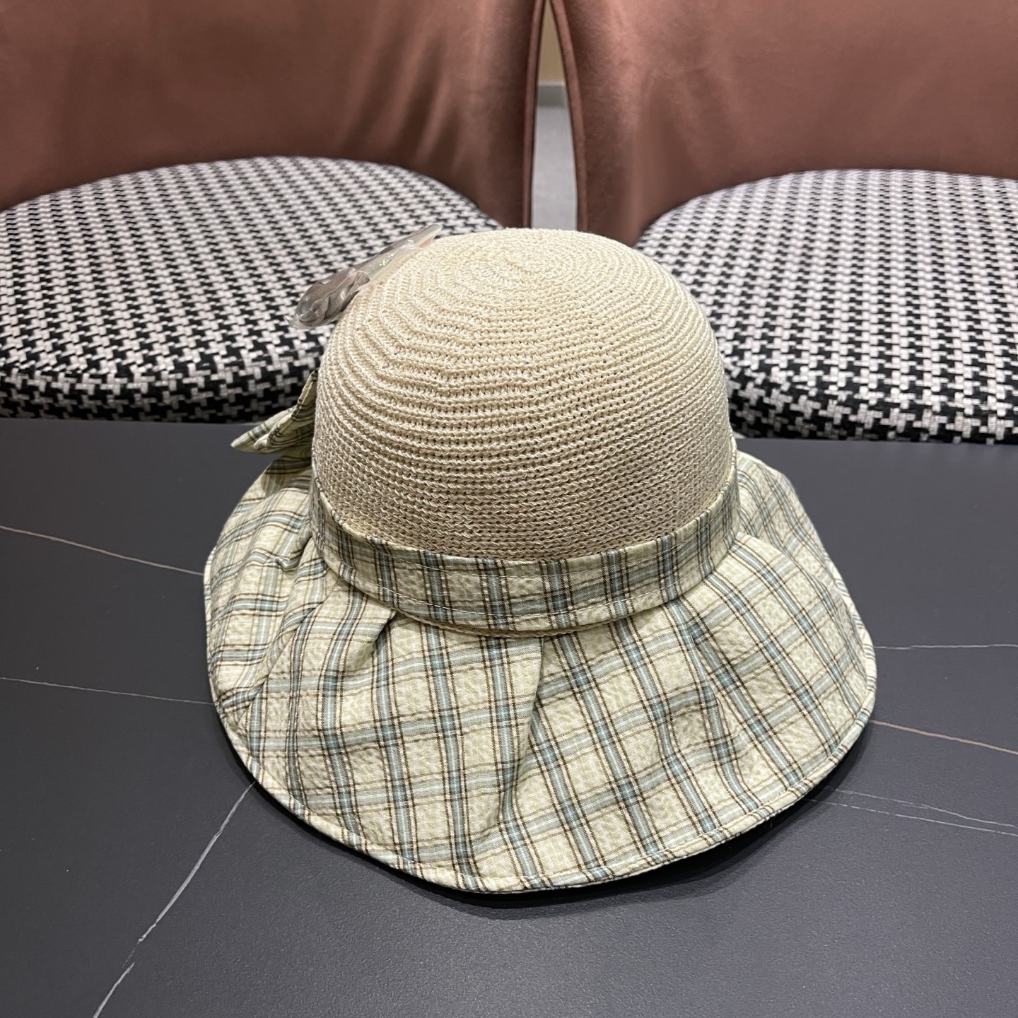 Burberry hat