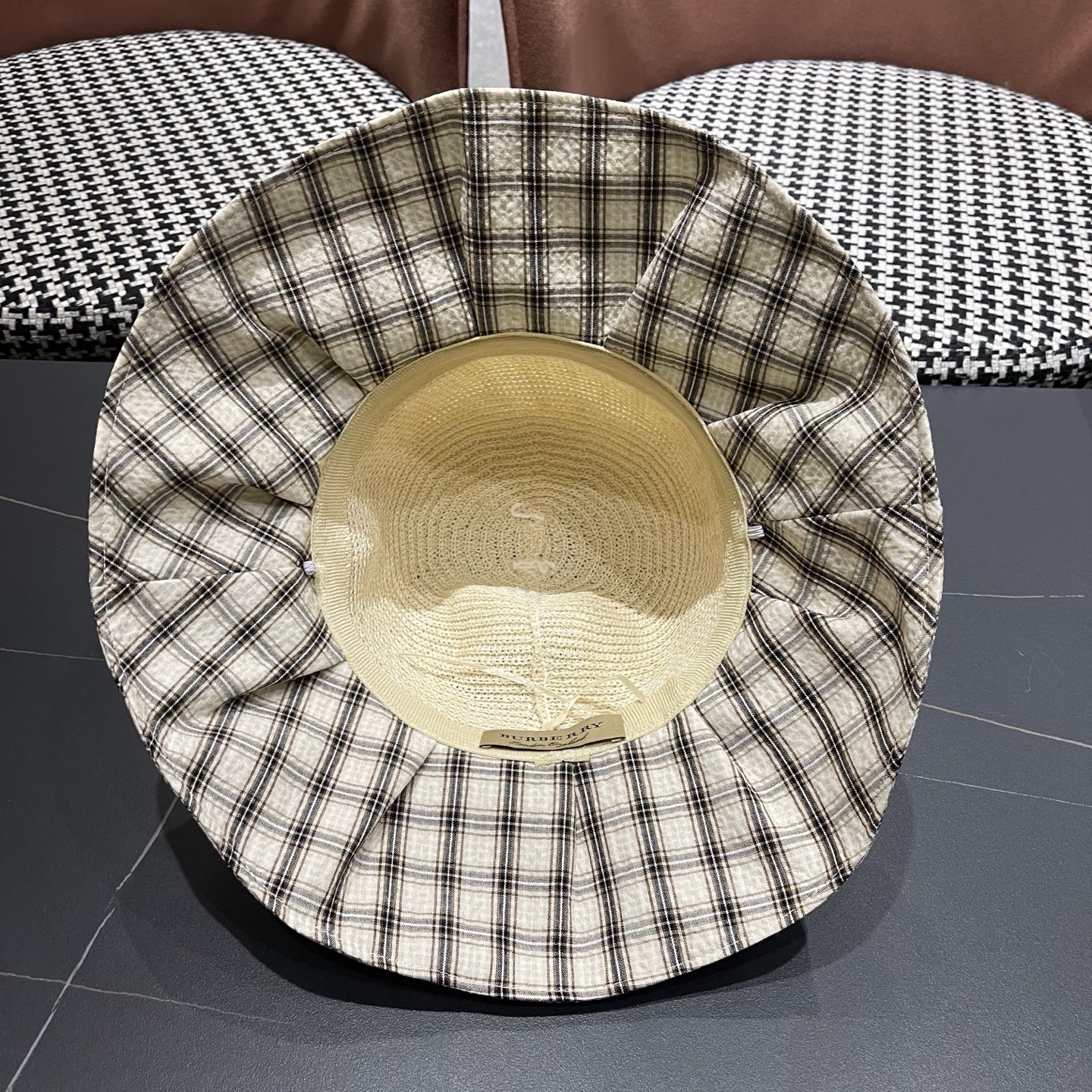 Burberry hat